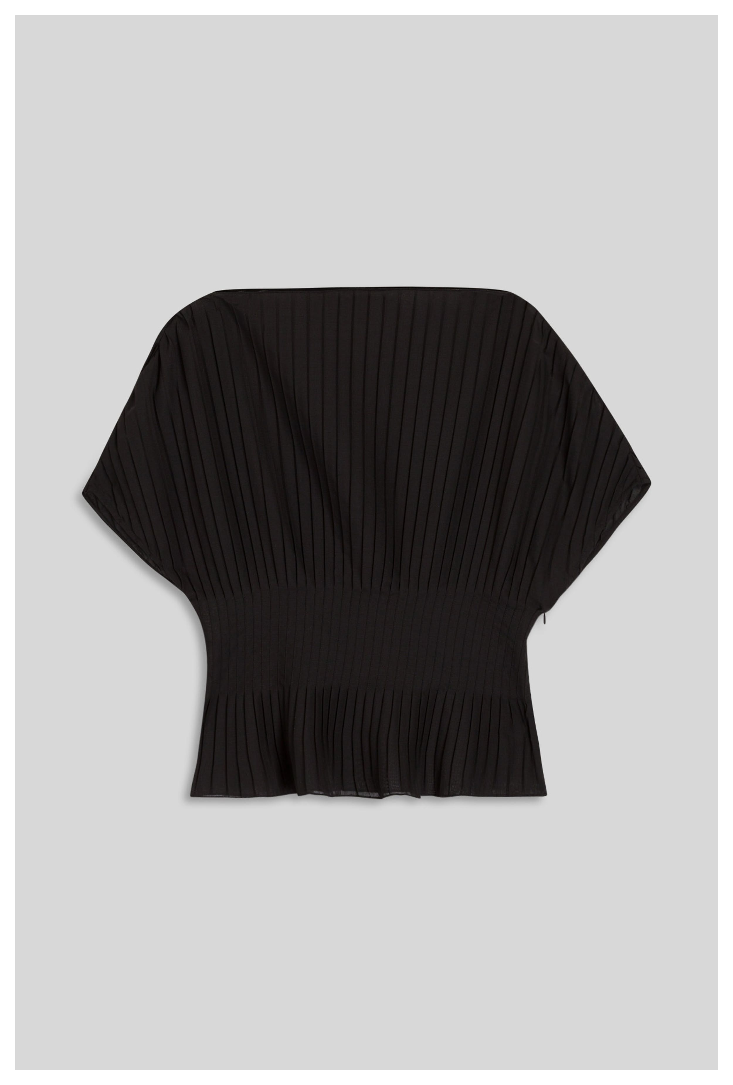 TAYE Top PACK FRONT 30600736-BK999