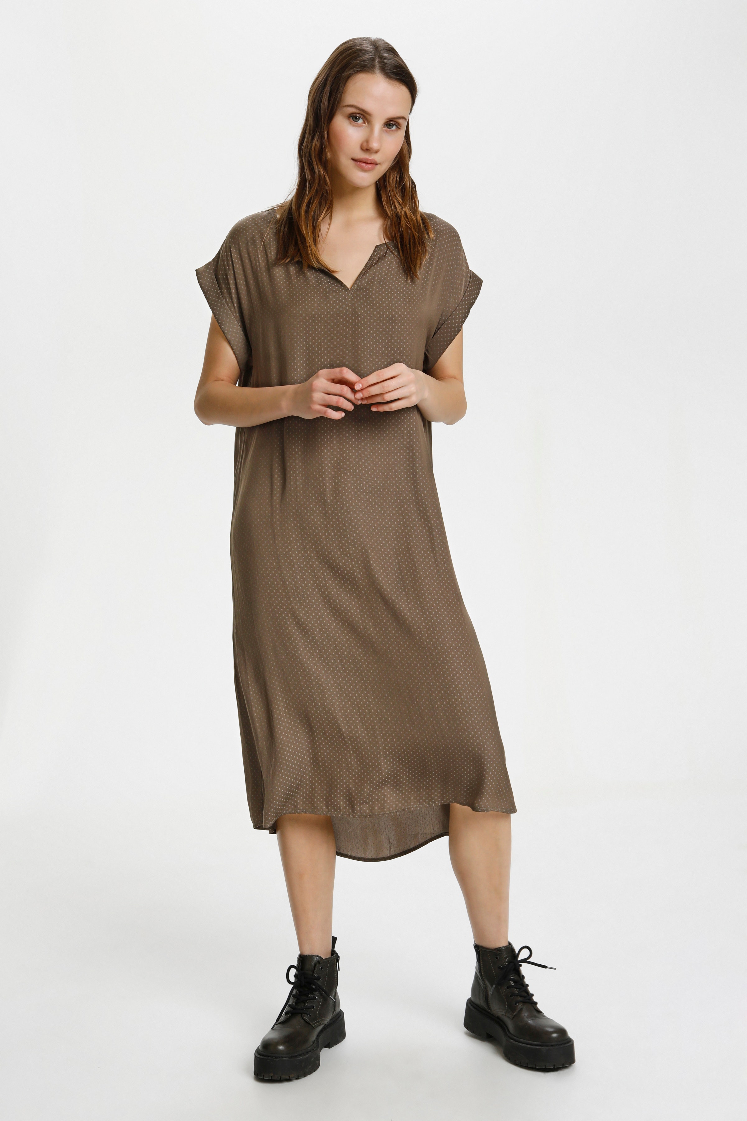  BrianaSZ Dress

 LOOKBOOK FRONT 30511300-190810