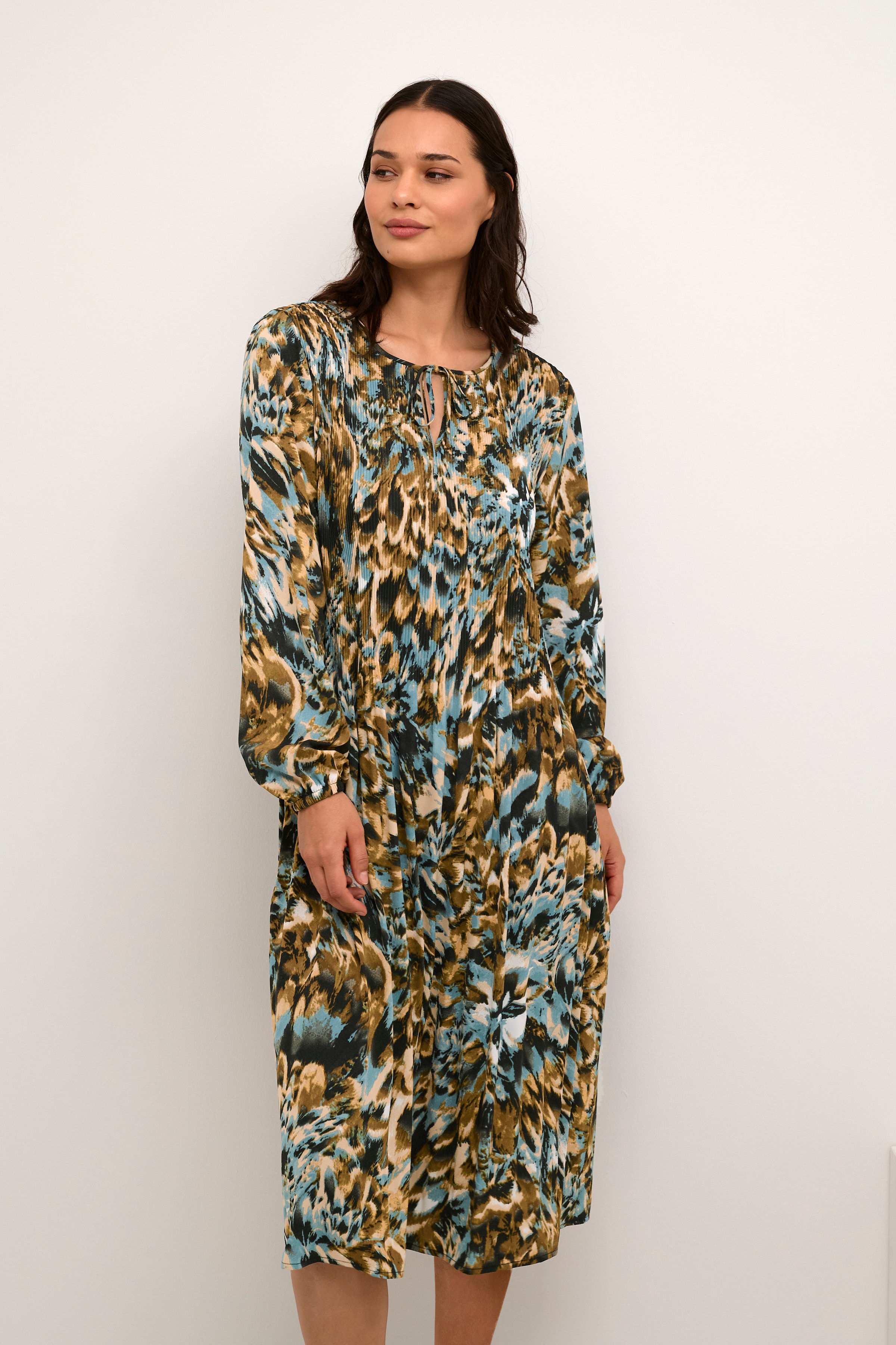 BPlaura Kjole LOOKBOOK FRONT 10590613-105561B