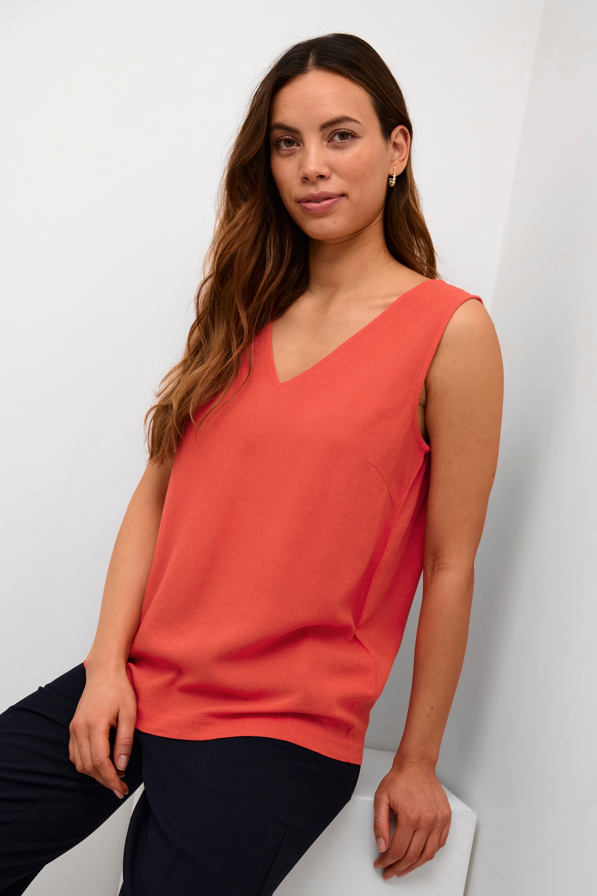 KAmilia Lin Top LOOKBOOK DETAIL 10508426-181651