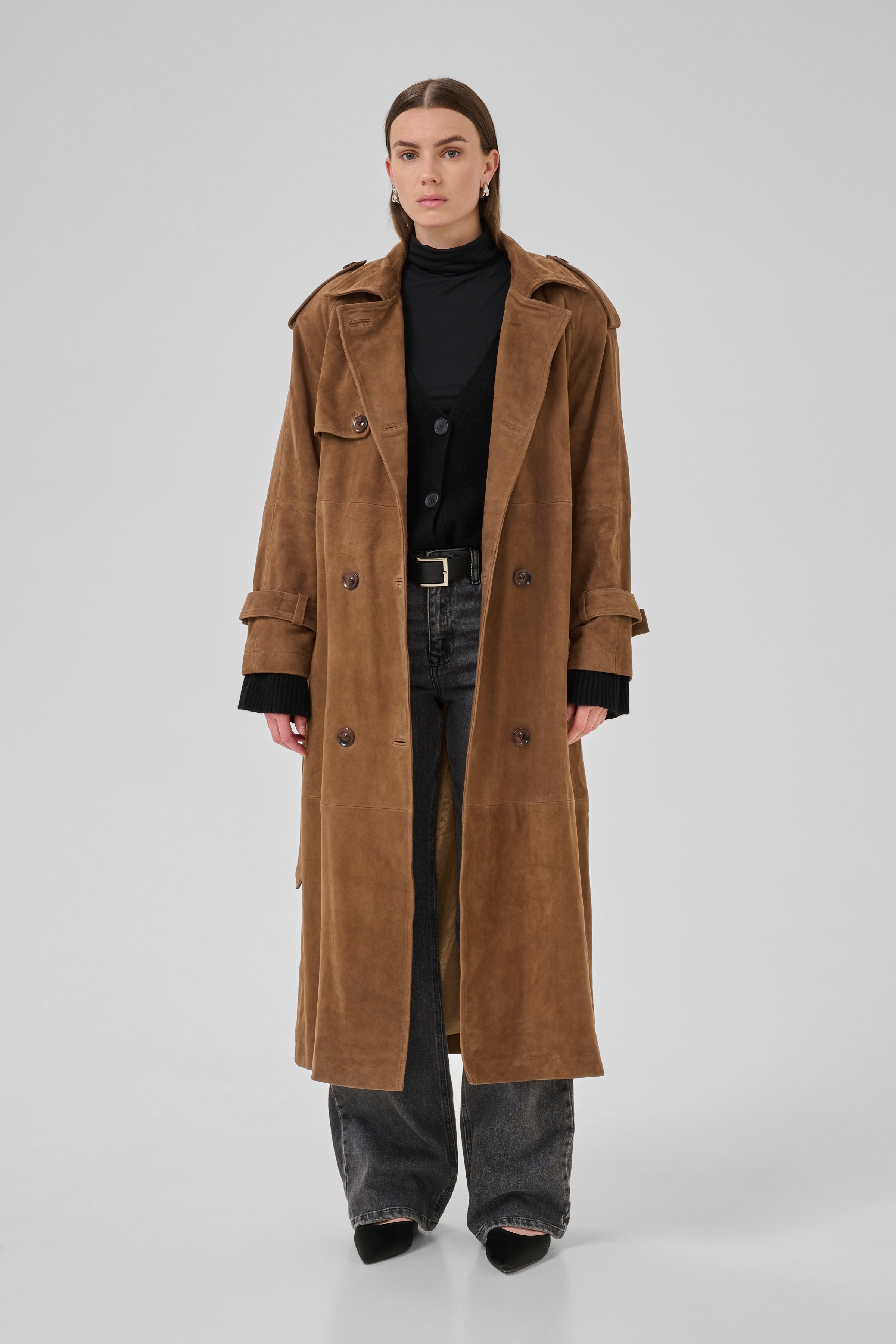 TaraMW Wildleder-Trenchcoat LOOKBOOK FRONT 10704830-108673