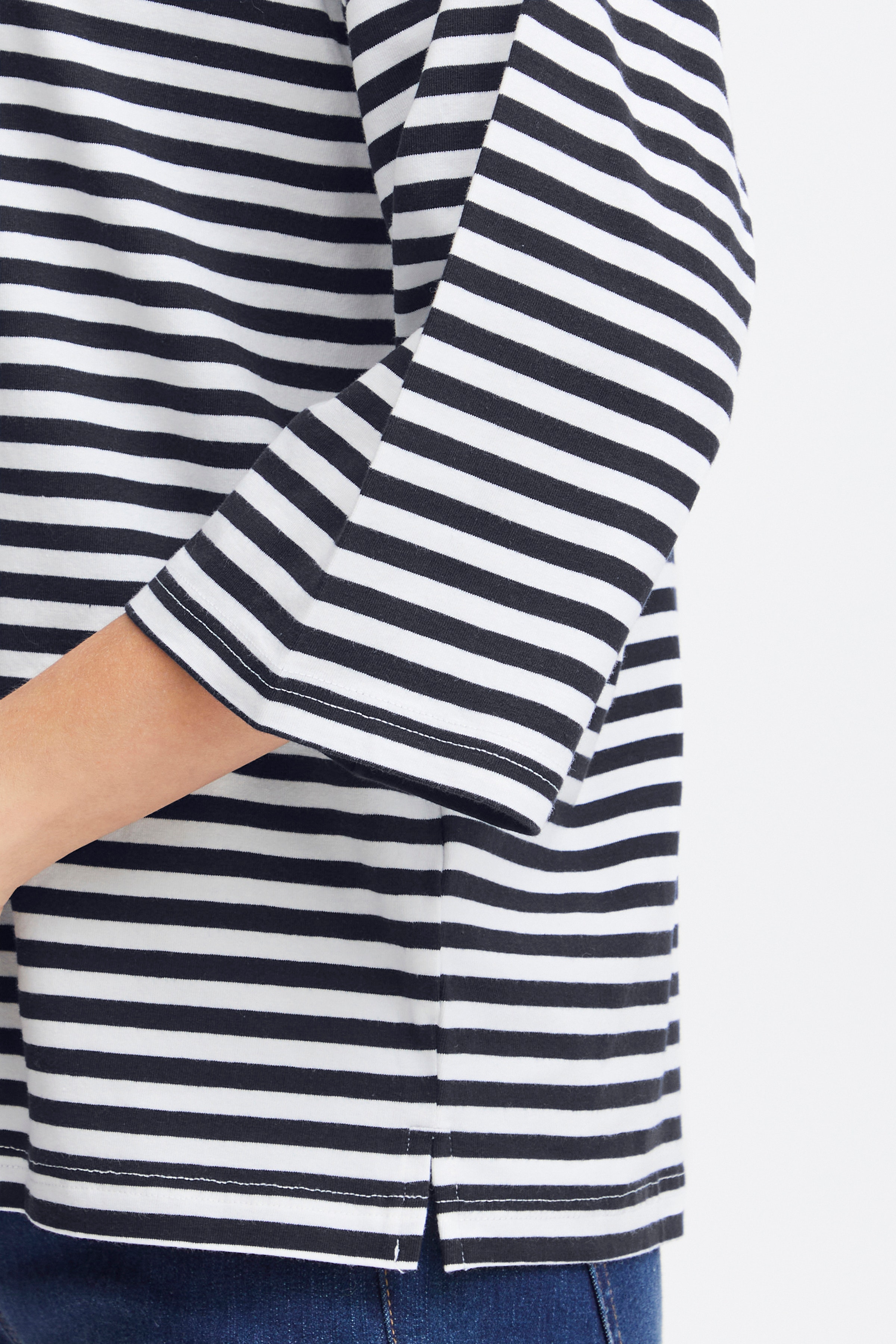 FRSIVA T-shirt LOOKBOOK DETAIL 20611666-200119