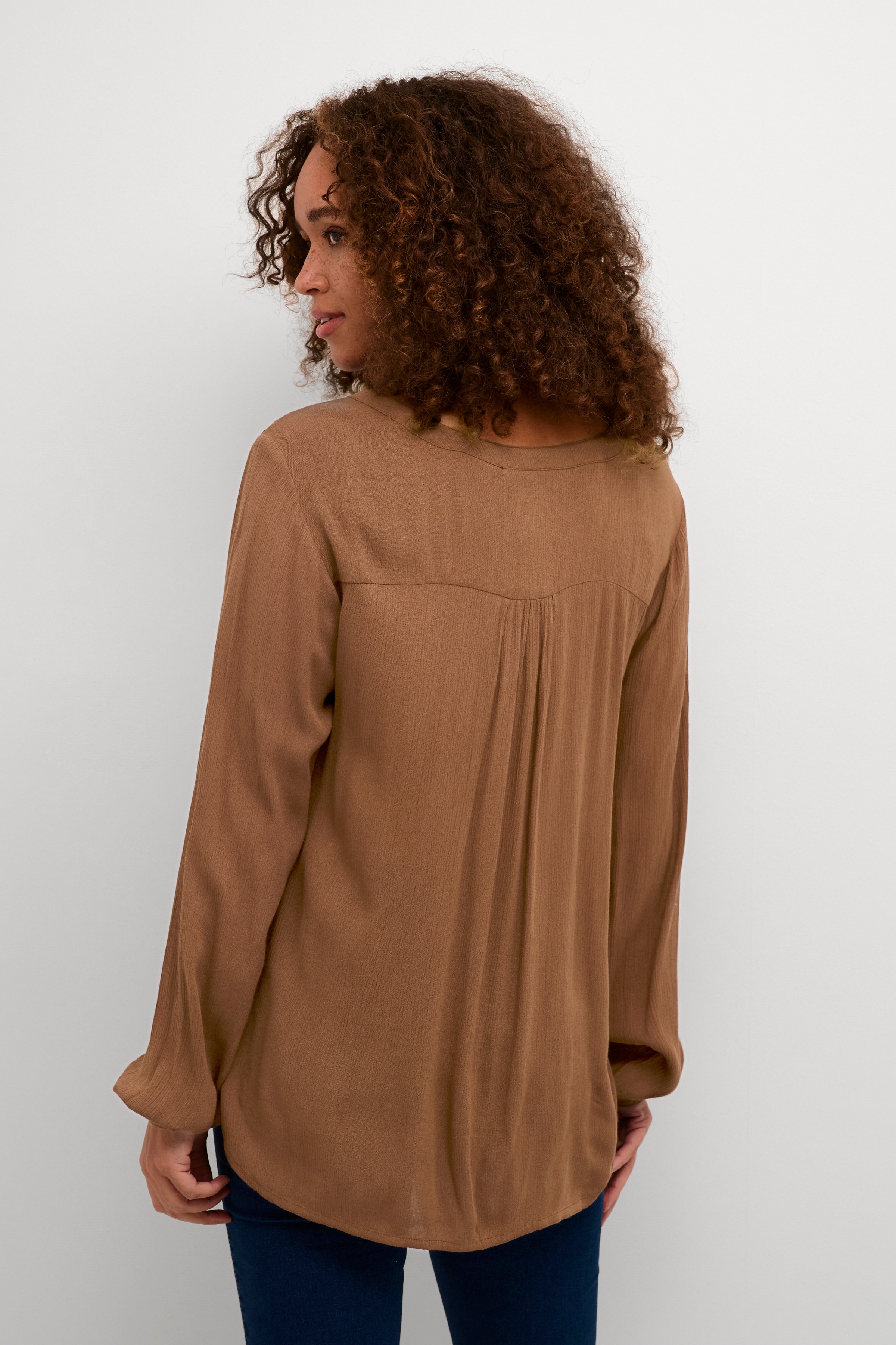 KAamber Bluse LOOKBOOK BACK 501032-181232