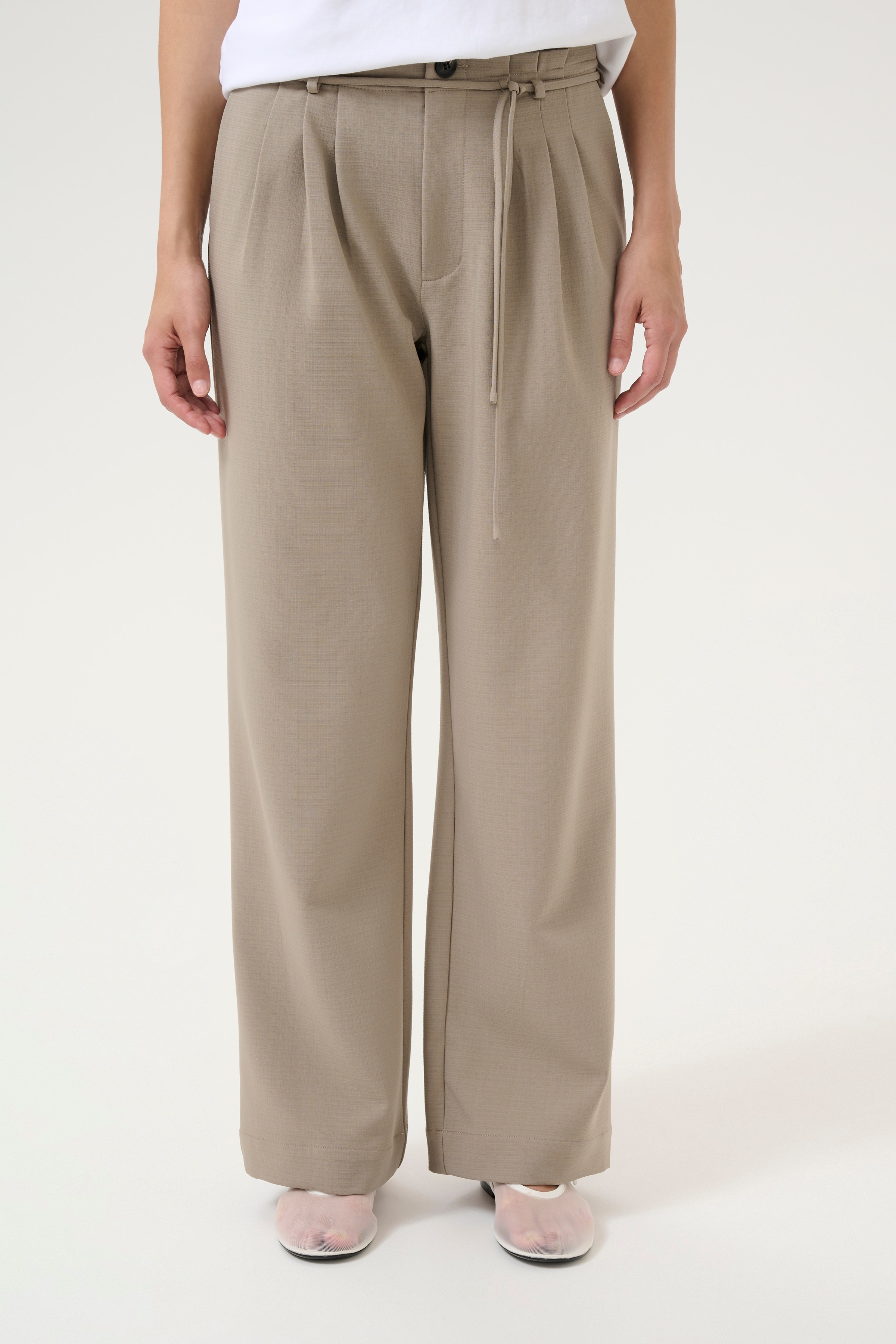 KBRo Trousers LOOKBOOK FRONT 10105154-171105