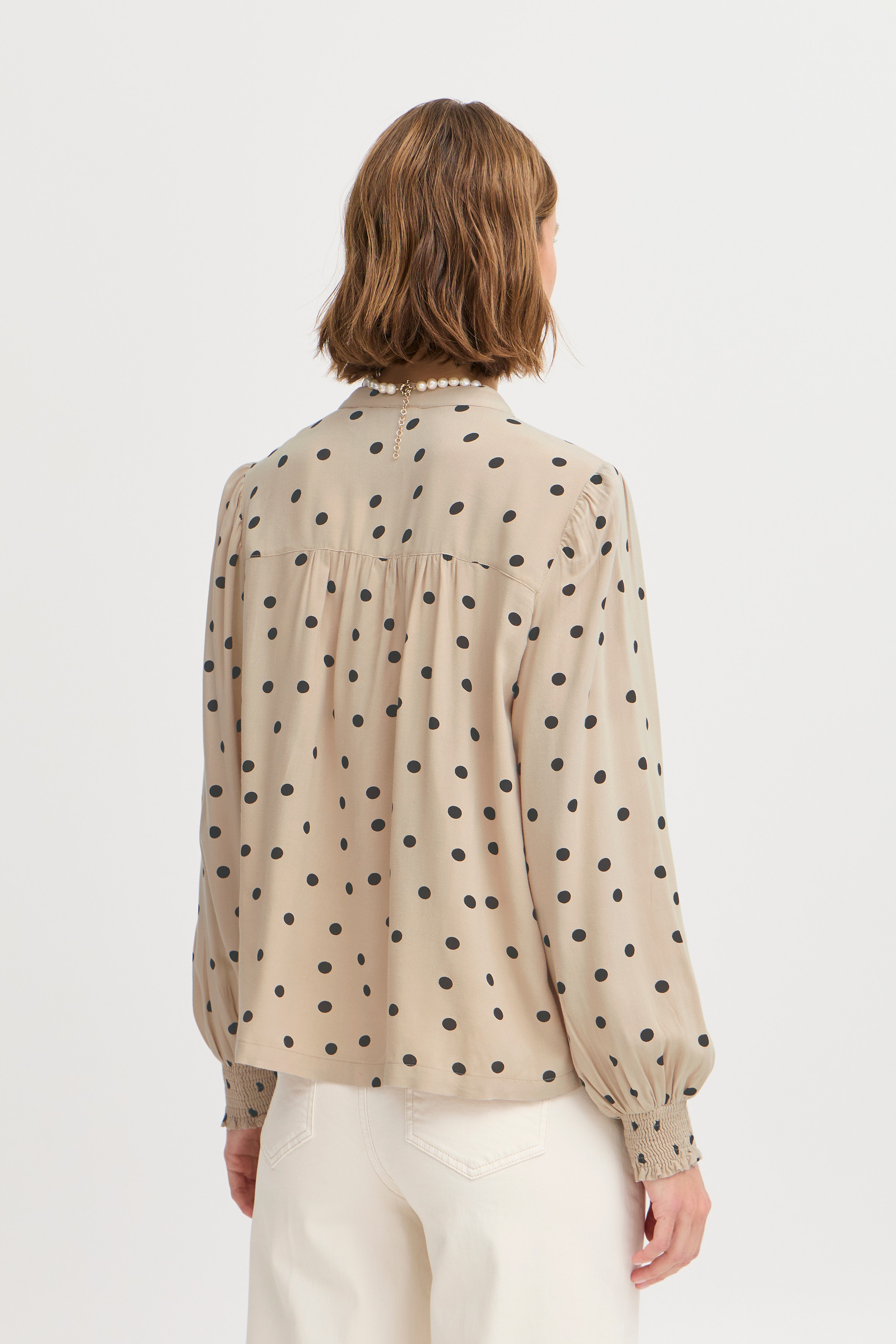 BYJOSA Bluse LOOKBOOK BACK 20816238-204100