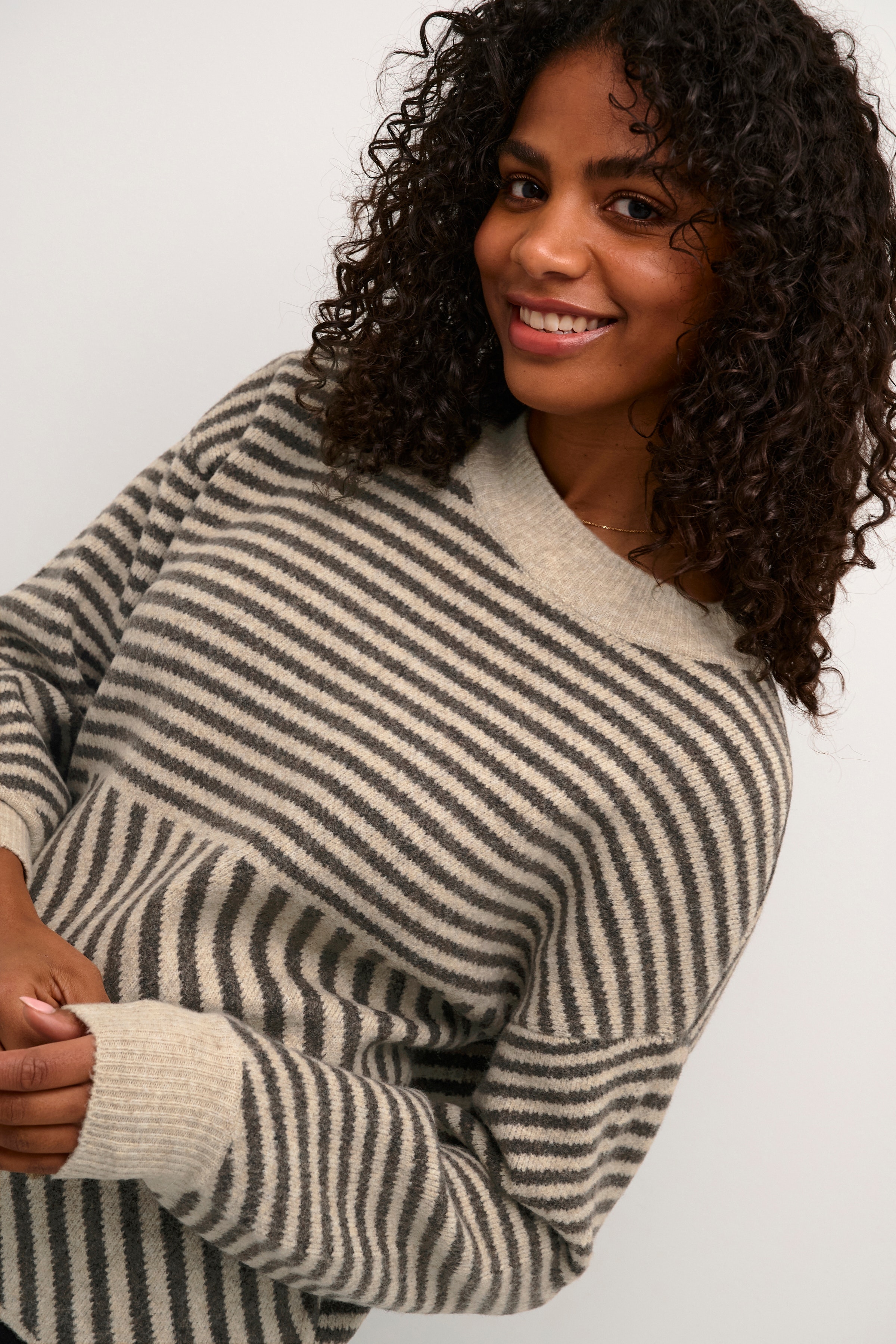 KAverana Pullover LOOKBOOK DETAIL 10509061-106341