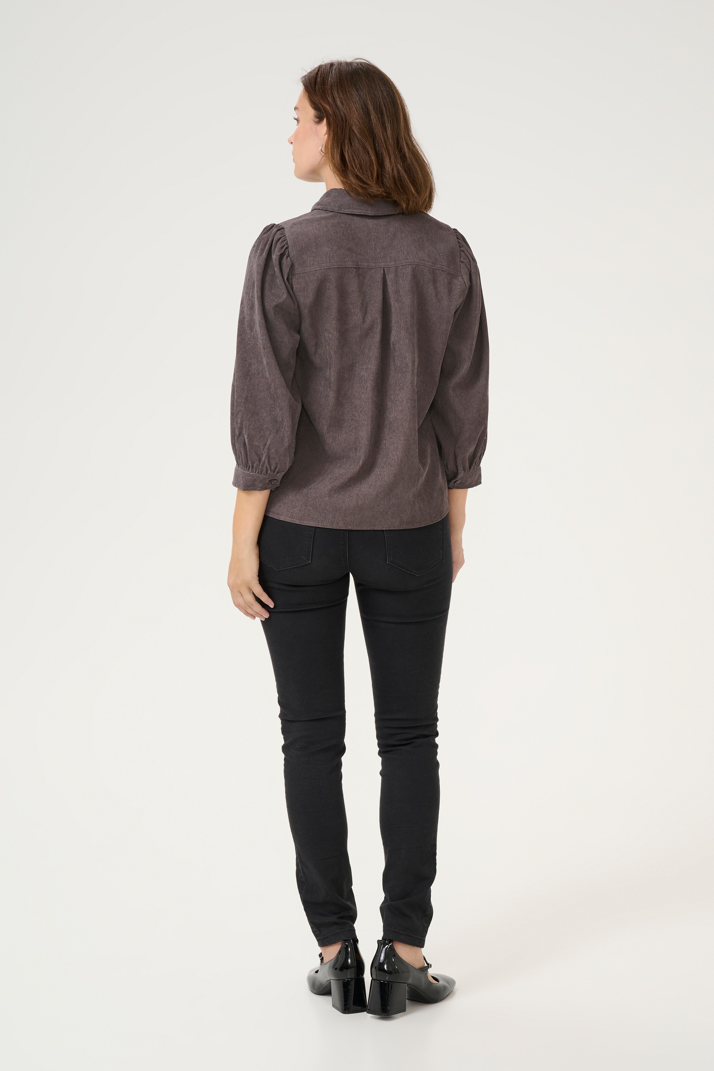 KAvera Shirt LOOKBOOK BACK 10508370-106615