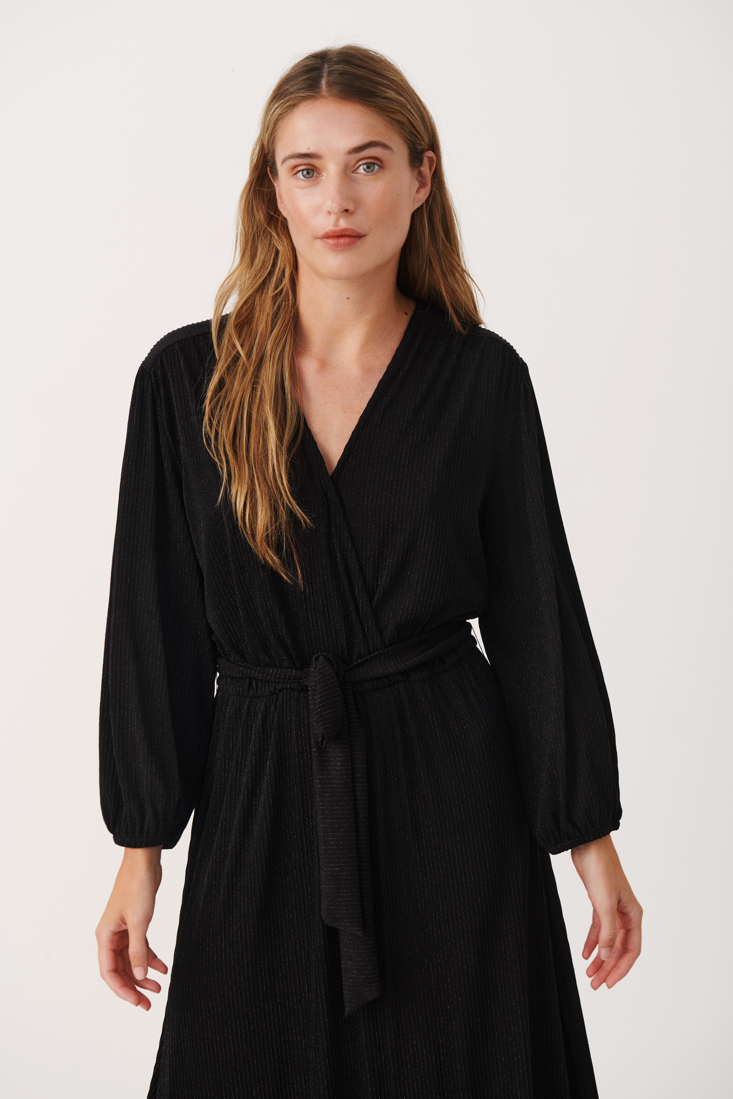 ThennaPW Dress LOOKBOOK FRONT 30307257-194008