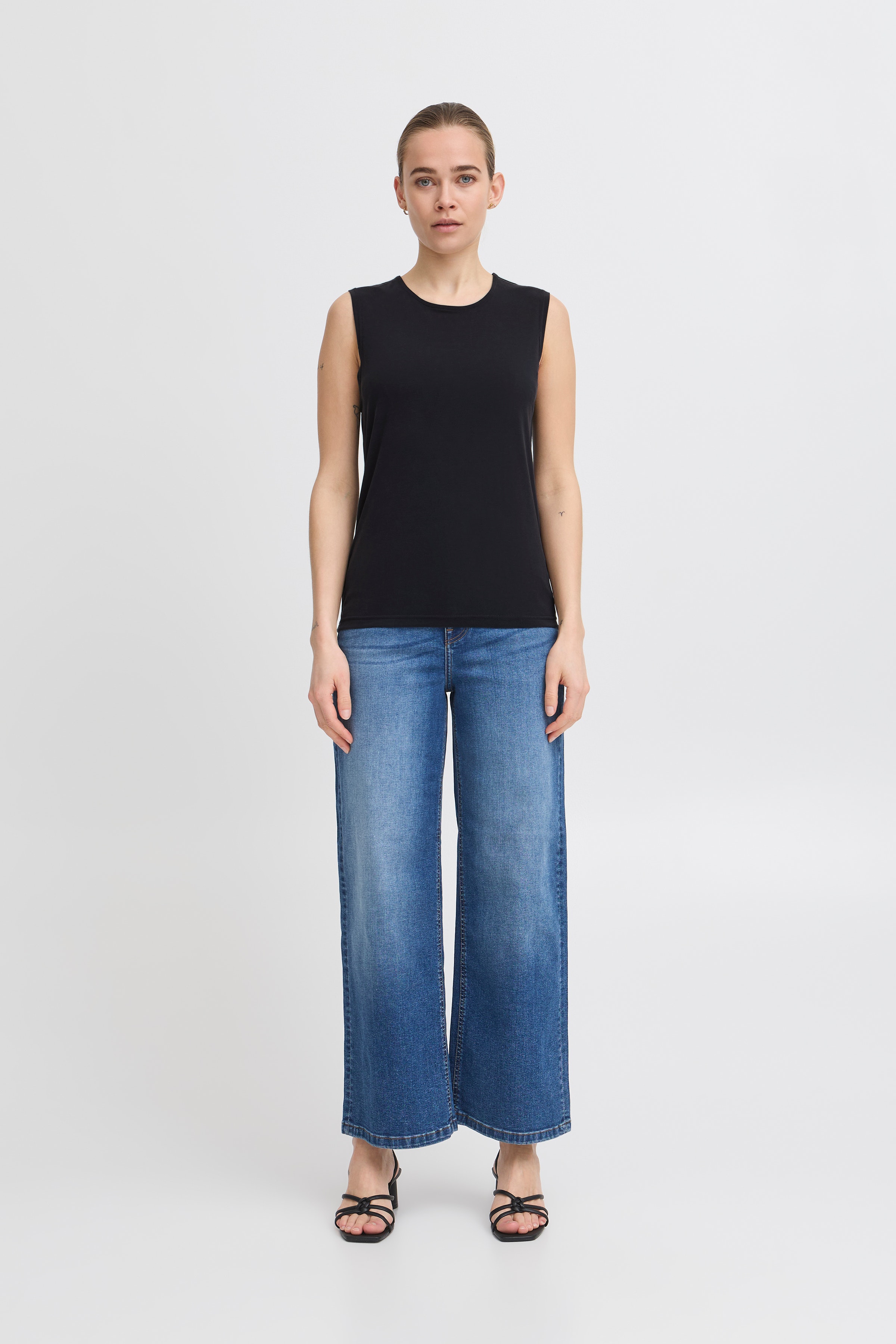 IHOPANNY Ærmeløs bluse LOOKBOOK FRONT 20123033-194008