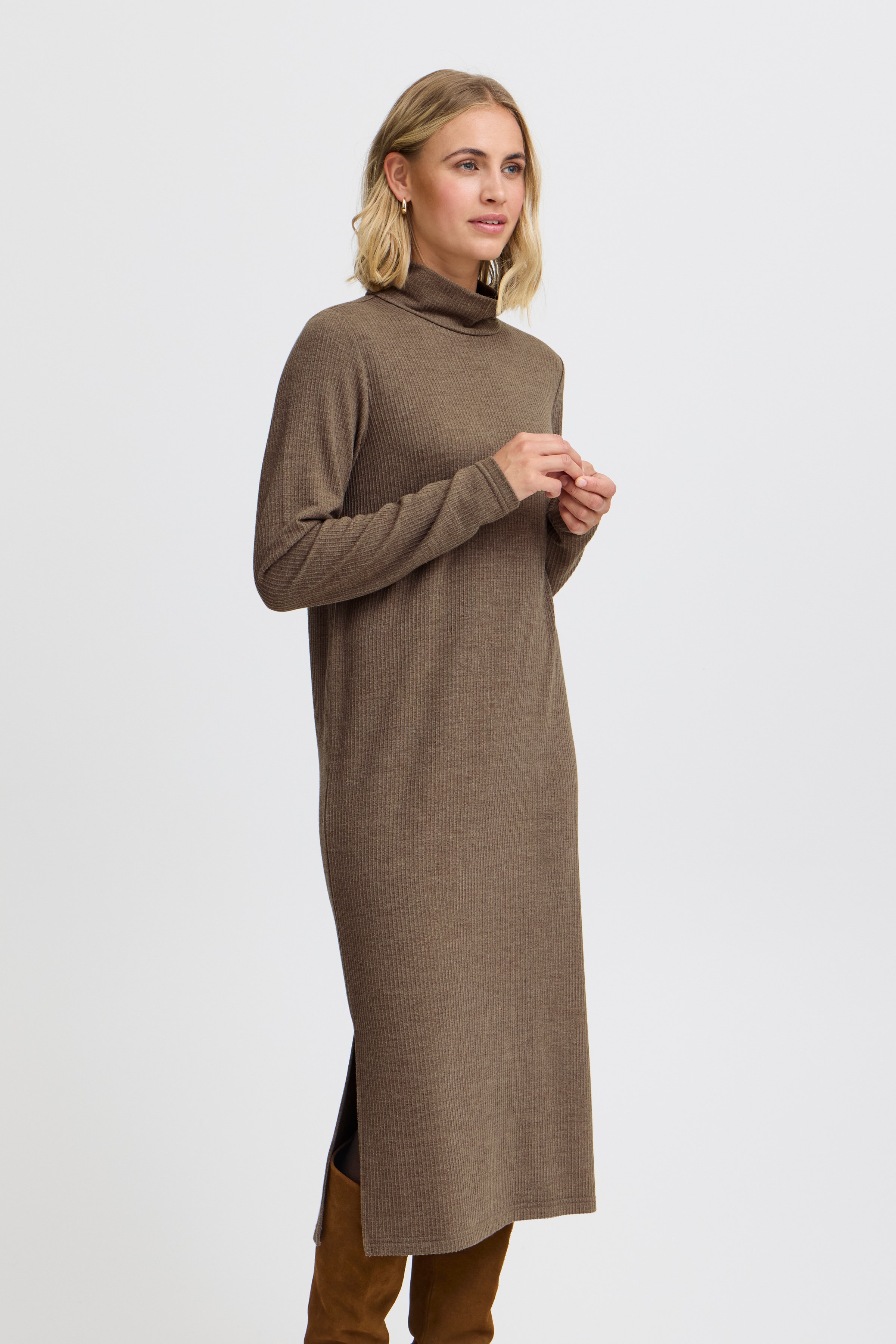 FRNINNA Dress LOOKBOOK FRONT 20614688-190916