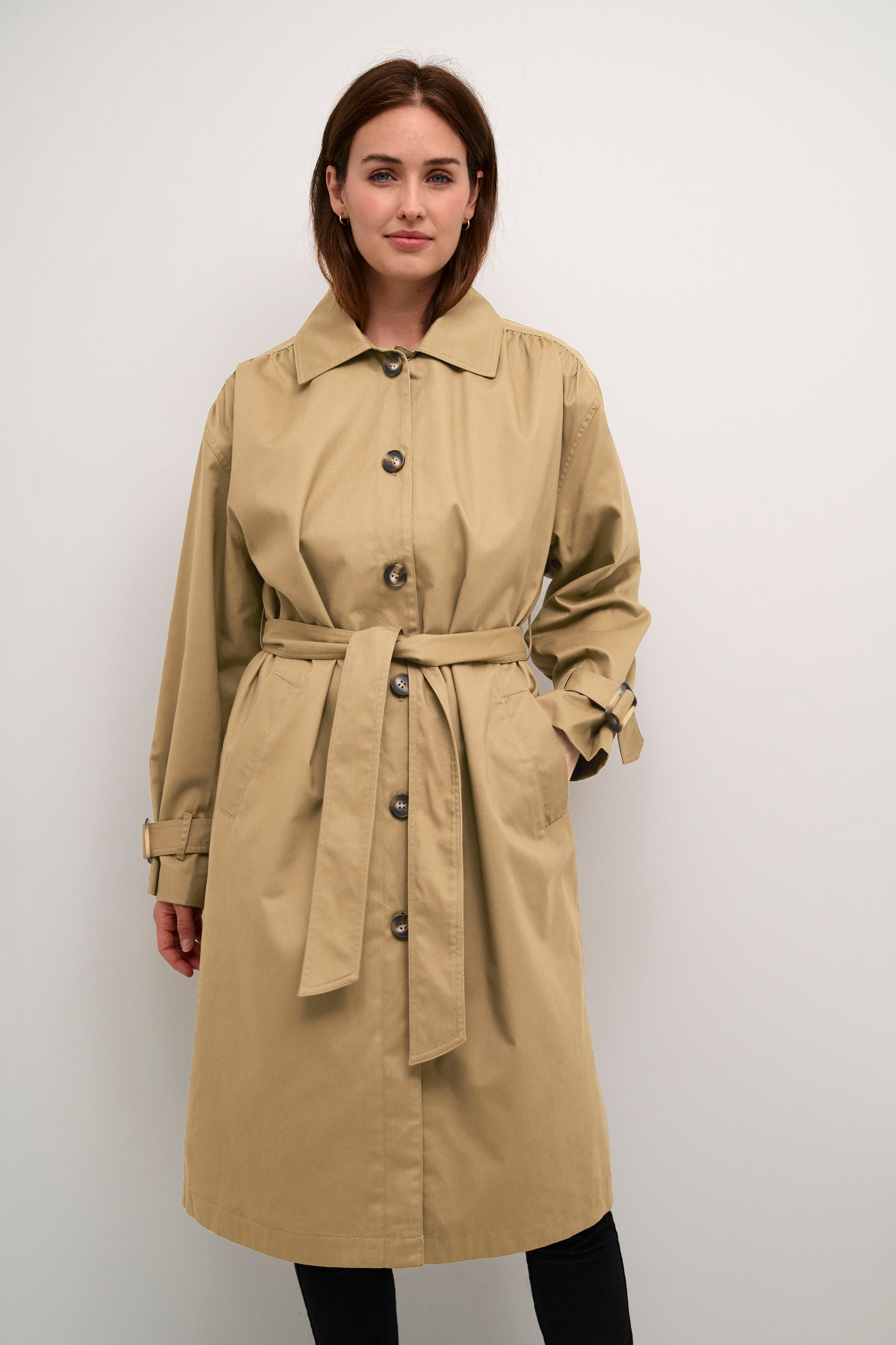 KAelise Trenchcoat LOOKBOOK FRONT 10508775-171115