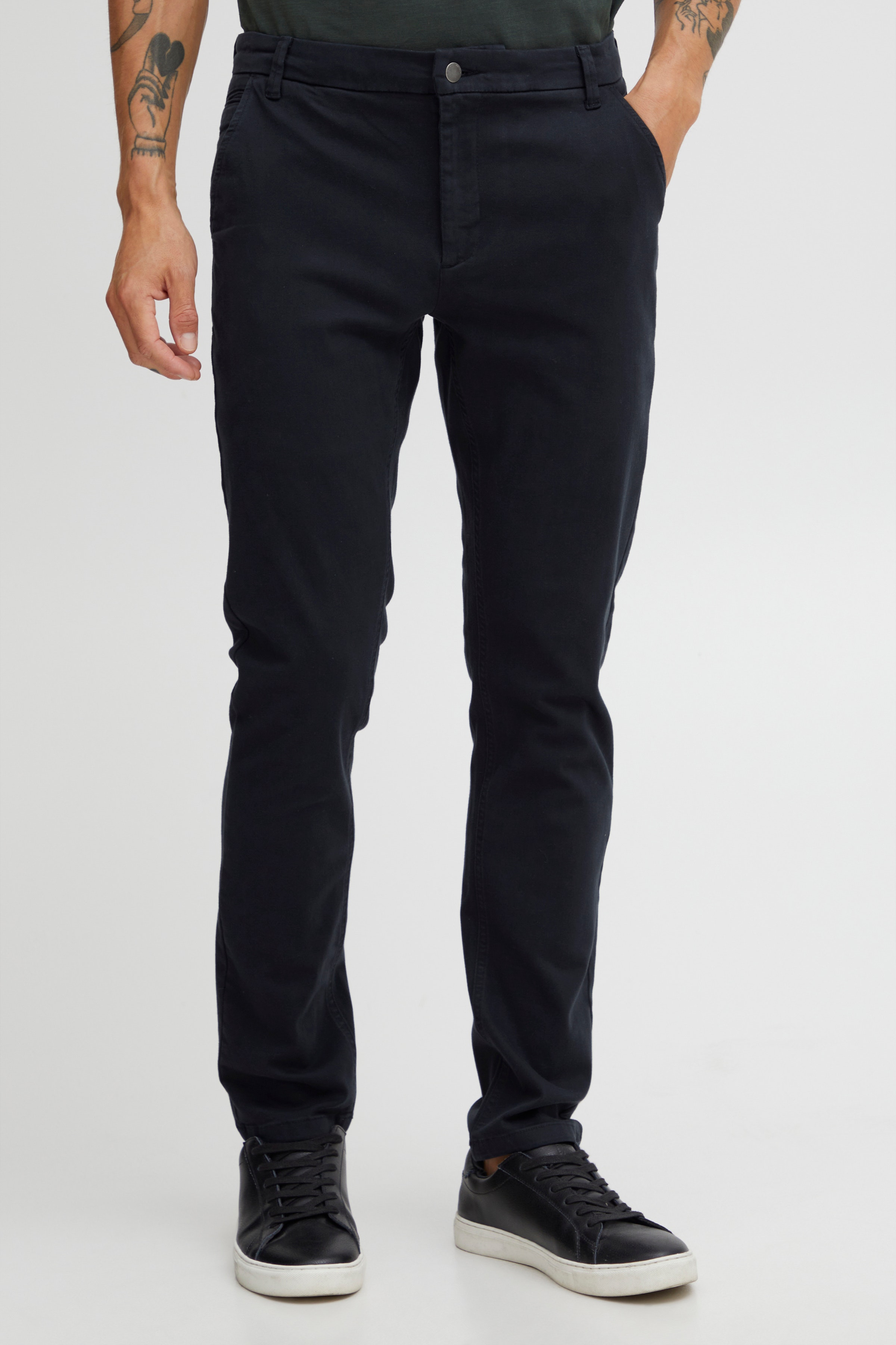 CFPHIL Trousers LOOKBOOK FRONT 20504239-194013