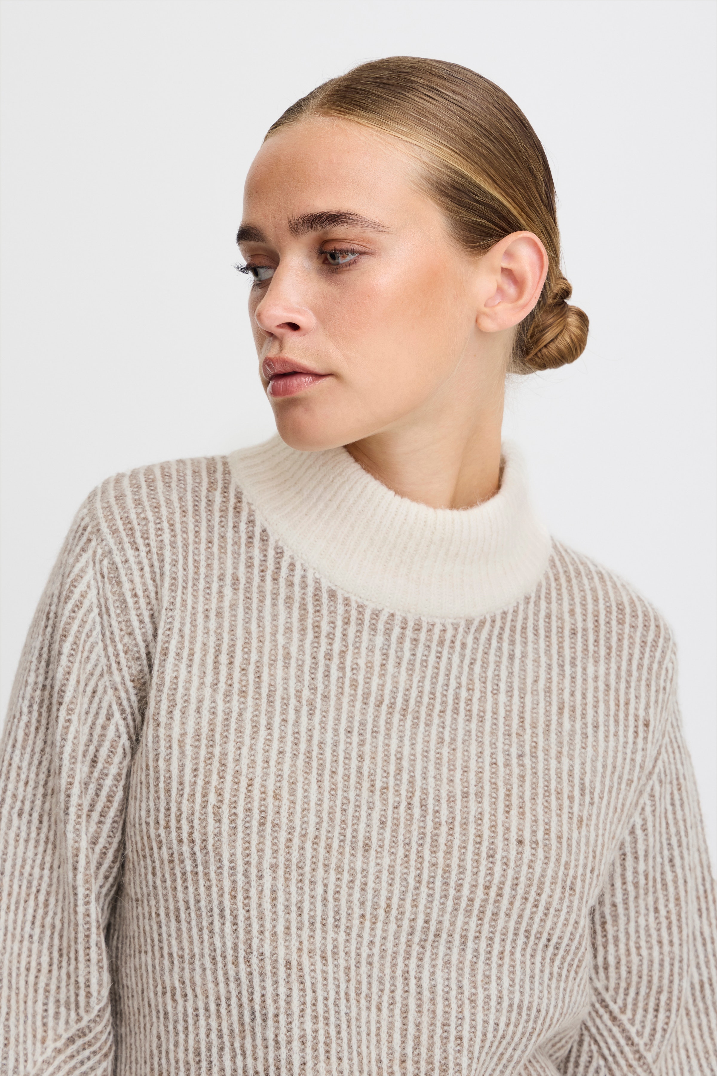 IHKAMARA Pullover LOOKBOOK DETAIL 20119231-171212