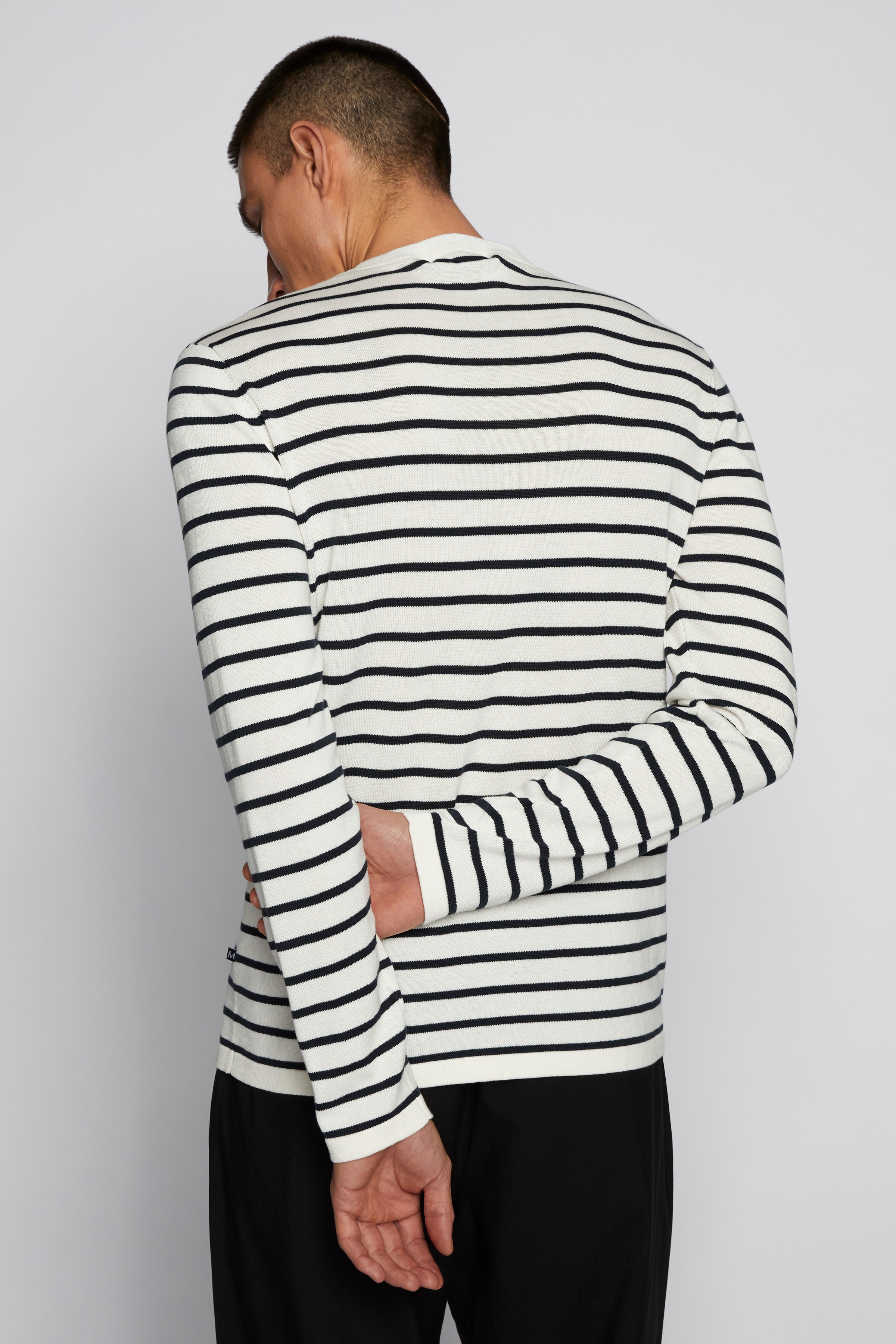 MAlennon Genser LOOKBOOK BACK 30206529-194011