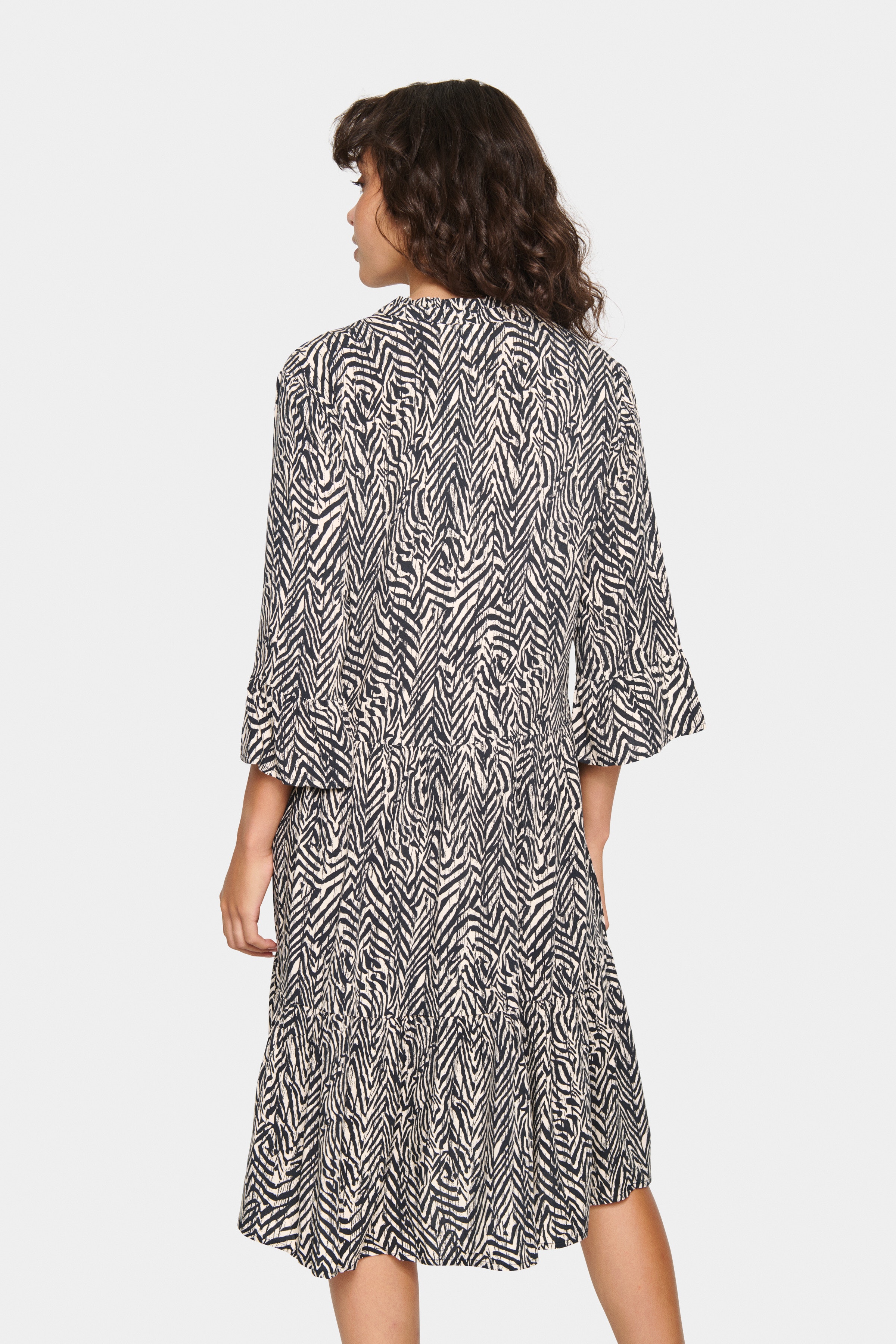 EdaSZ Kjole LOOKBOOK BACK 30510220-600240