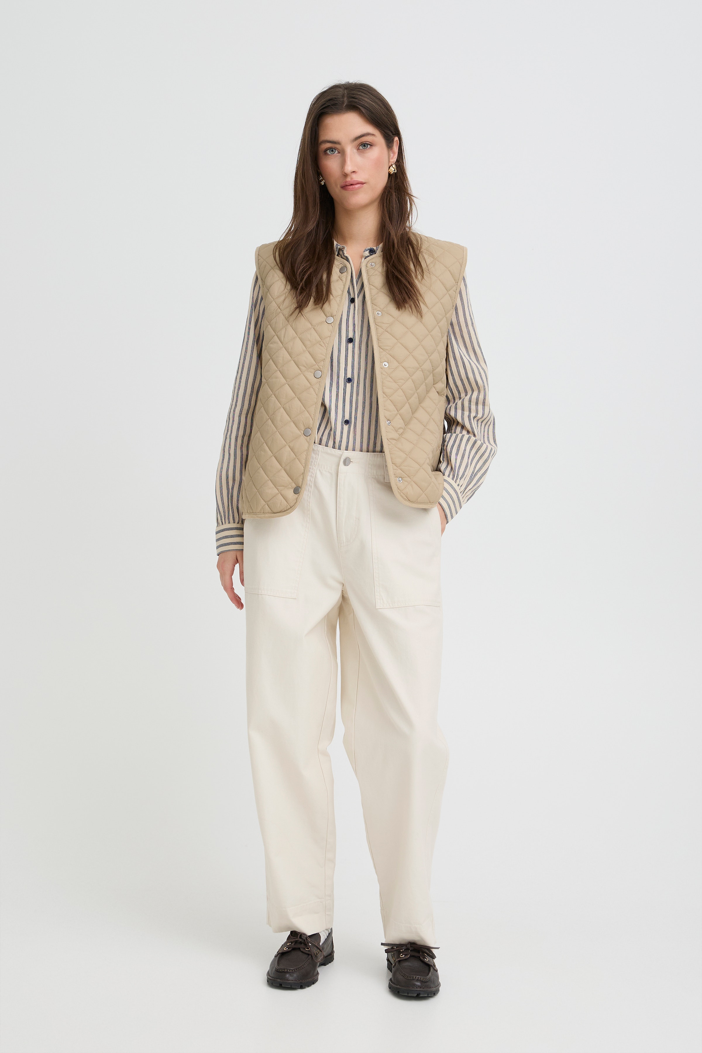 BYBERTA Weste oberbekleidung LOOKBOOK FRONT 20818517-171109