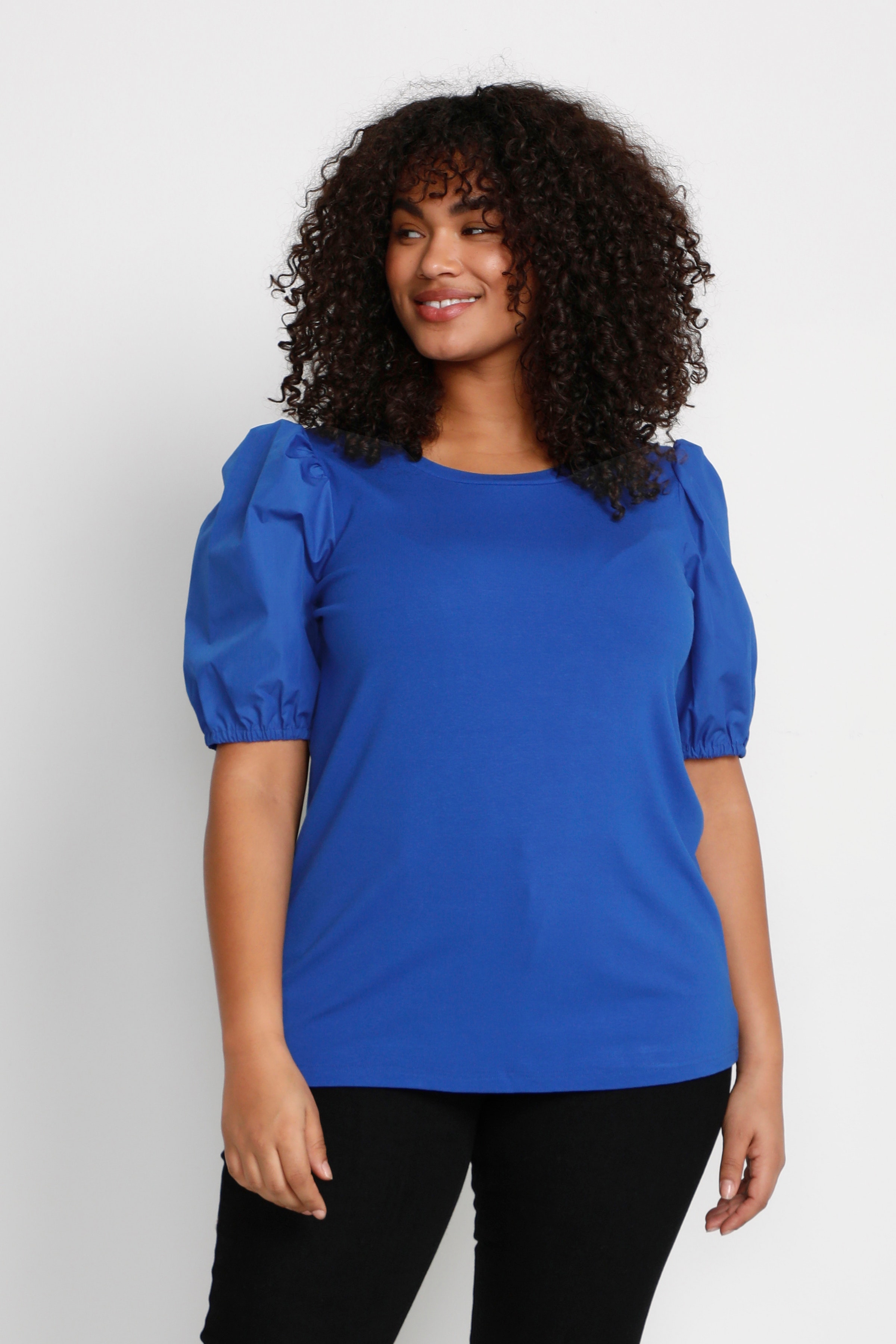 KCmela T-shirt LOOKBOOK FRONT 10581047-193952