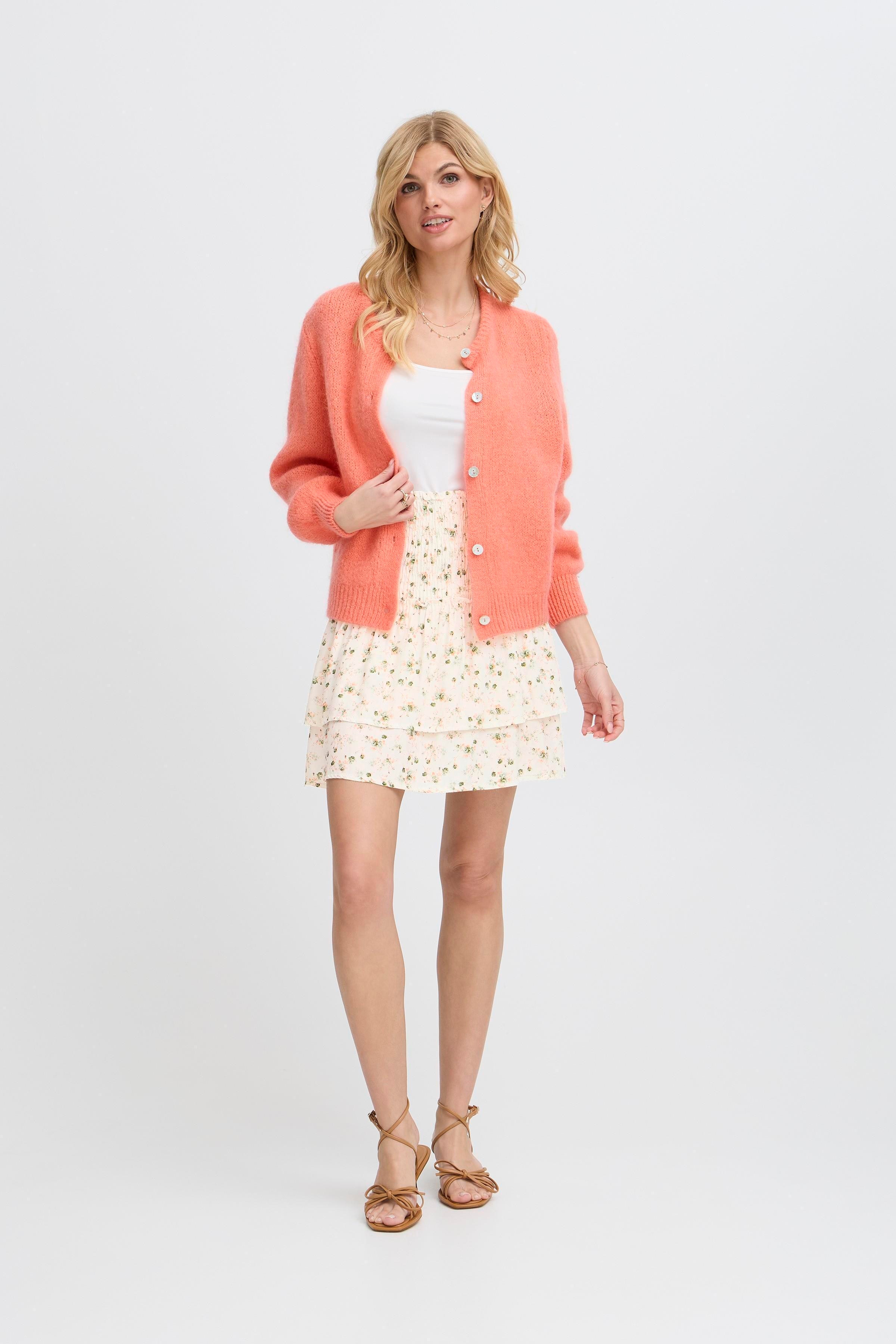 SBGLAZAR Skjørt LOOKBOOK FRONT 22101022-180515