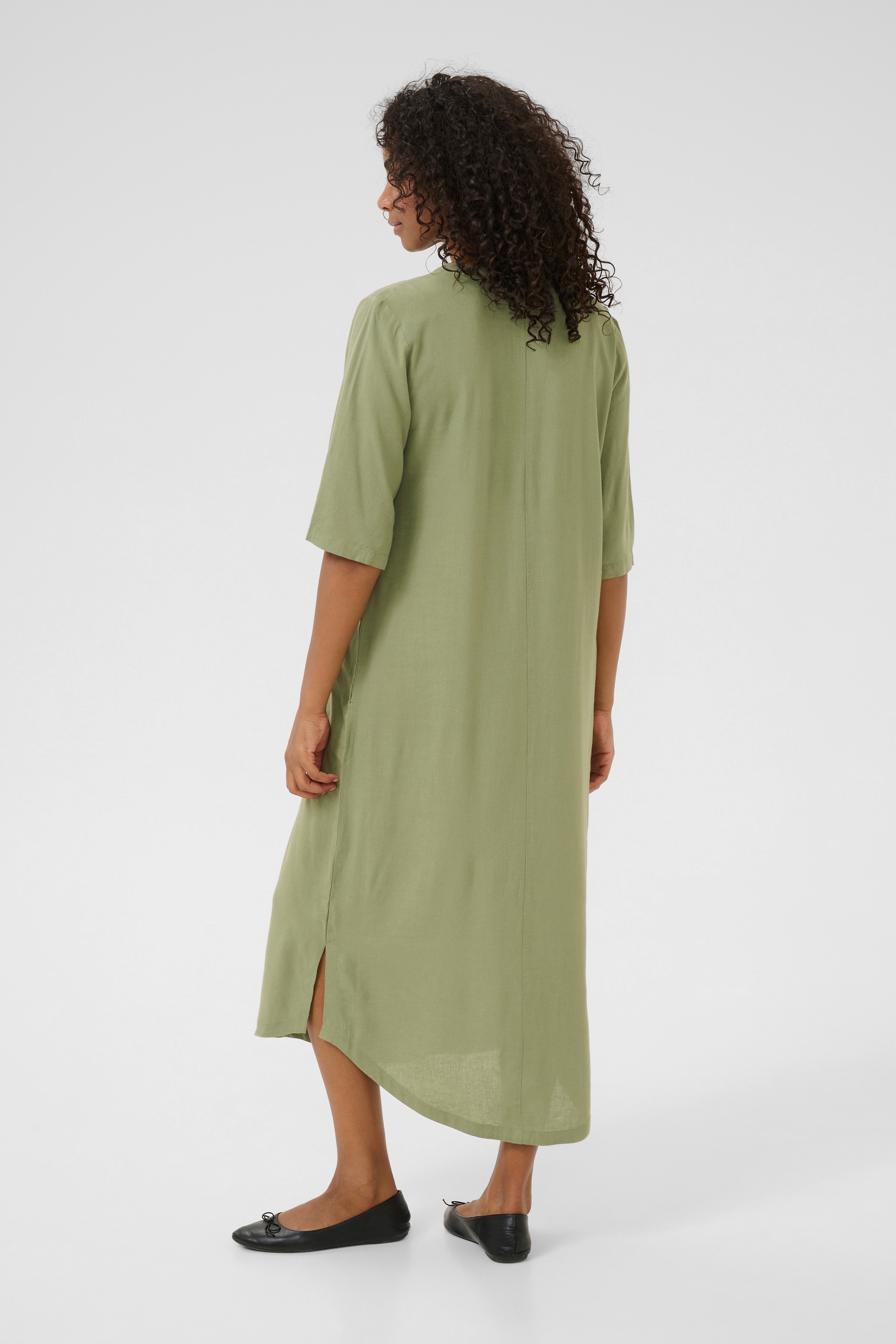 KAmilia Linen dress LOOKBOOK BACK 10508312-170115