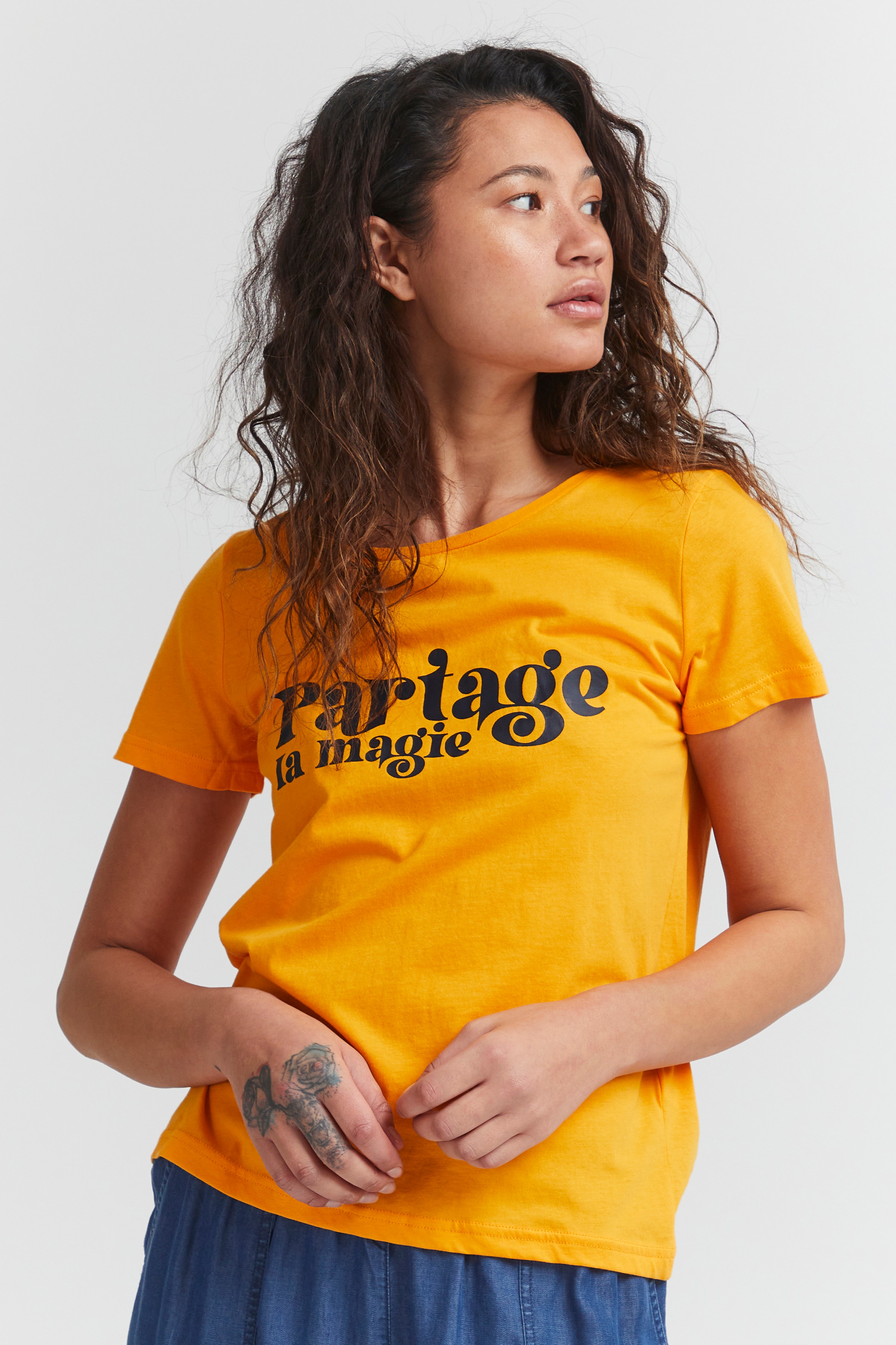 IHCAMINO T-shirt LOOKBOOK FRONT 20116448-151058