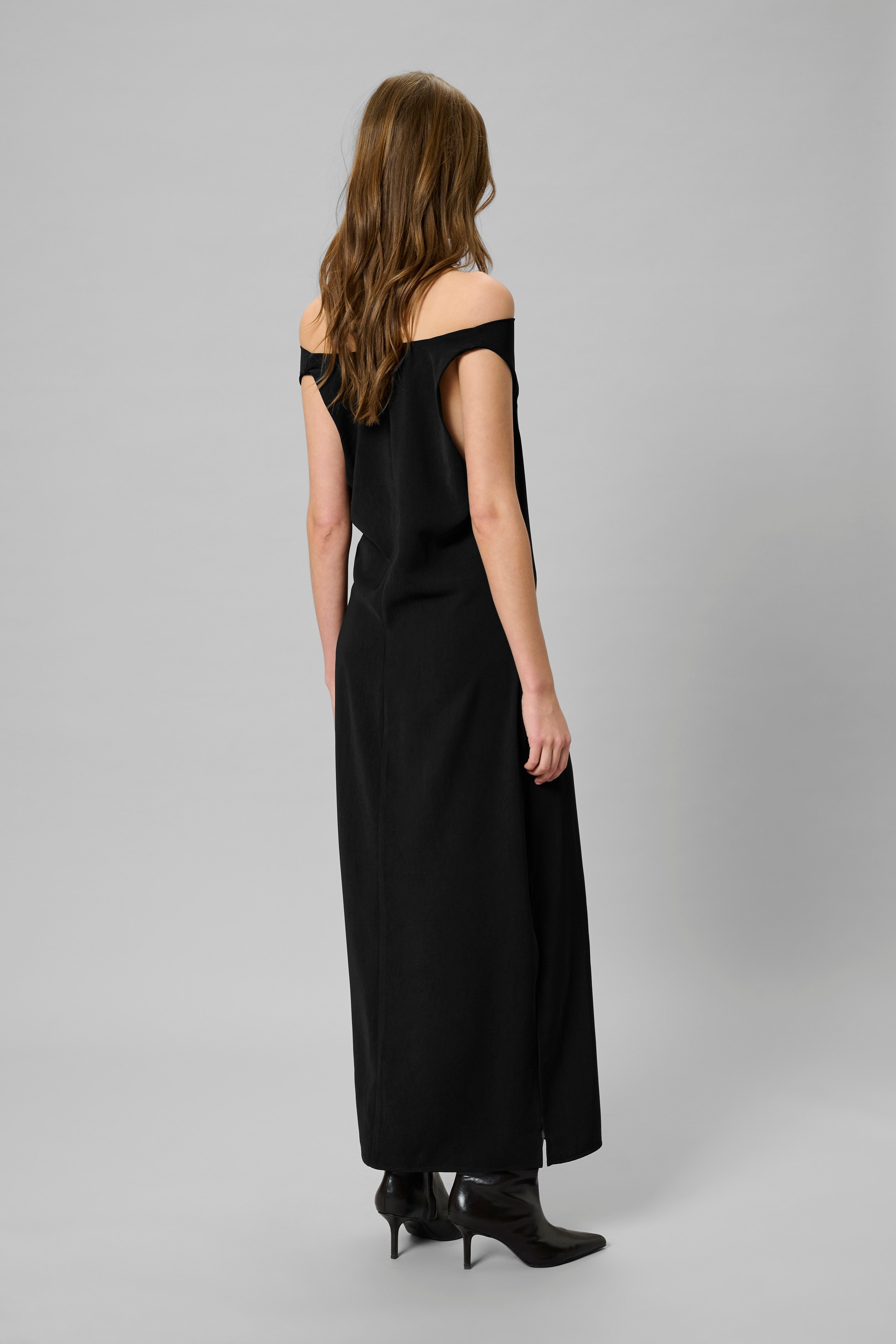 MWMille Dress LOOKBOOK BACK 10705335-100031