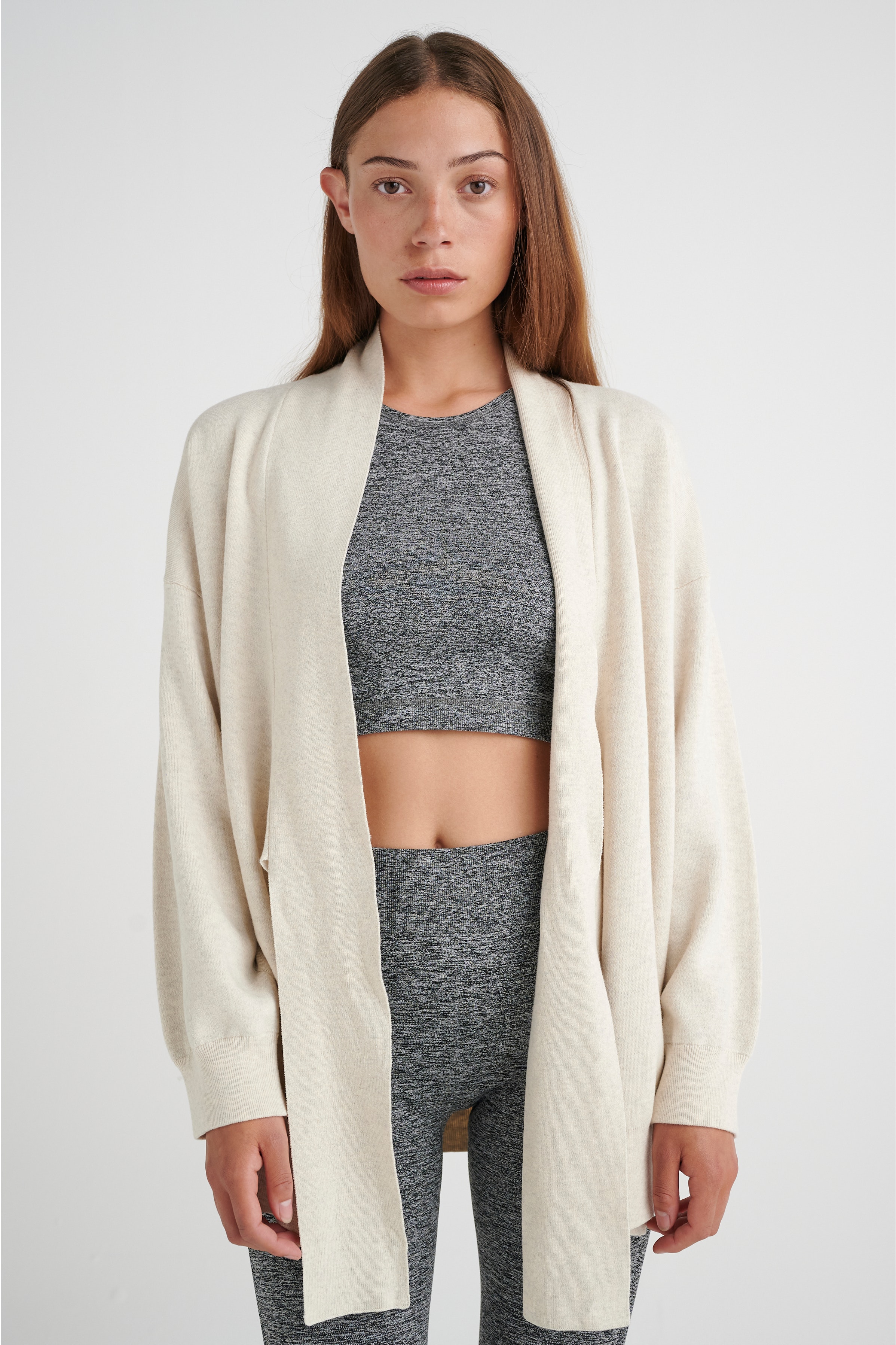 GabriellIW Cardigan LOOKBOOK FRONT 30107032-300597