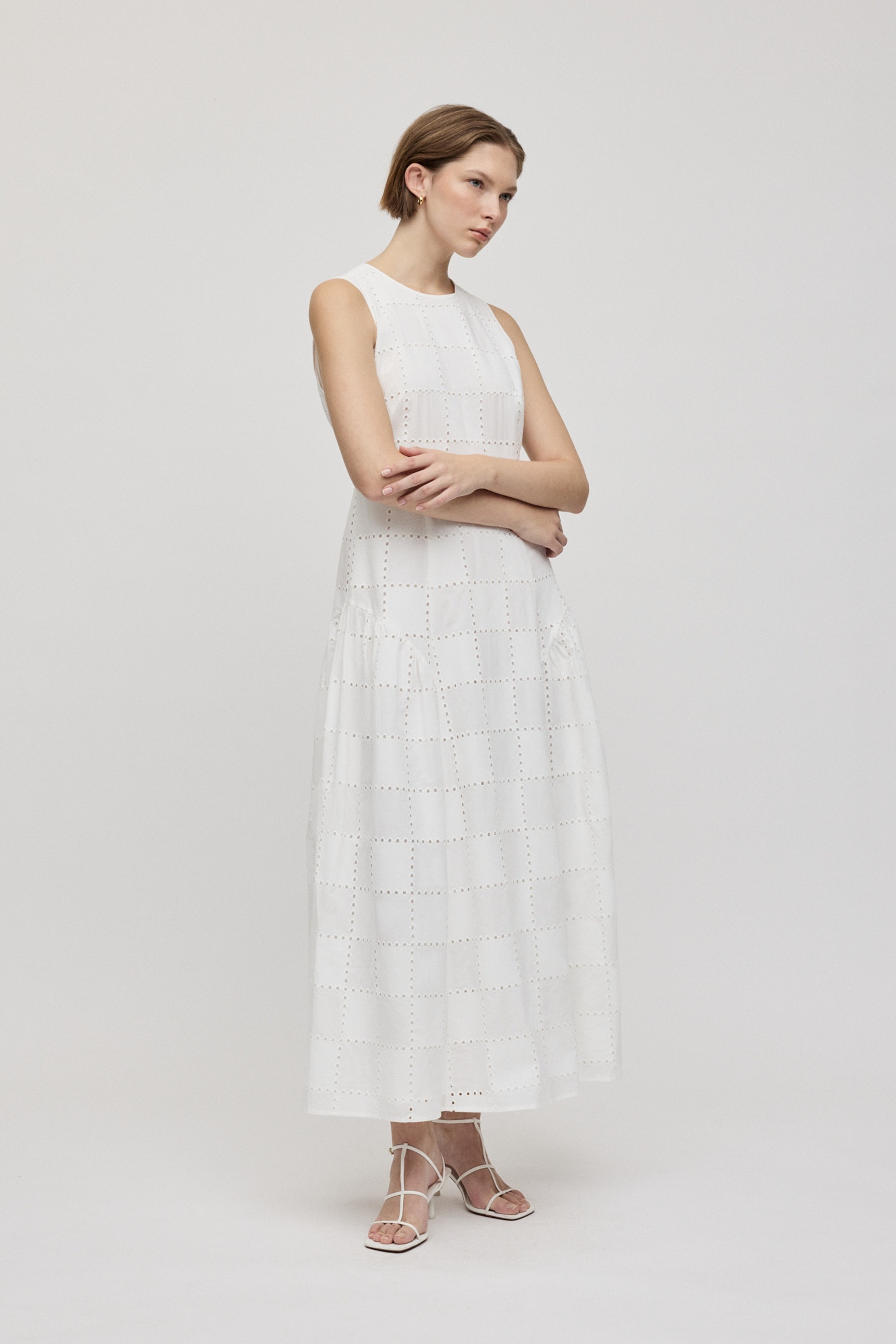 MARCA Kjole LOOKBOOK FRONT 30600659-WH010