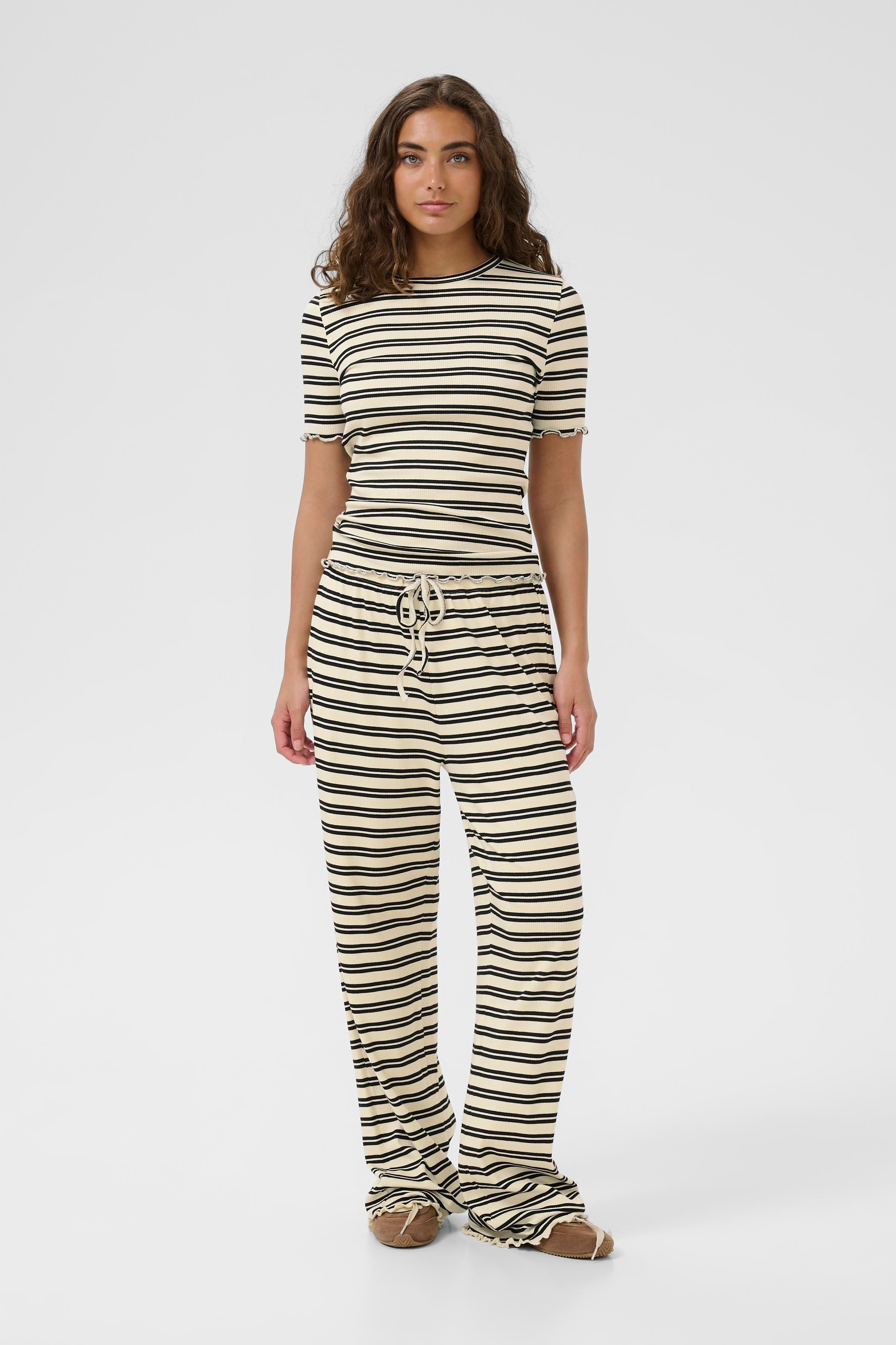 OlaliaSZ T-shirt LOOKBOOK FRONT 30514821-304470