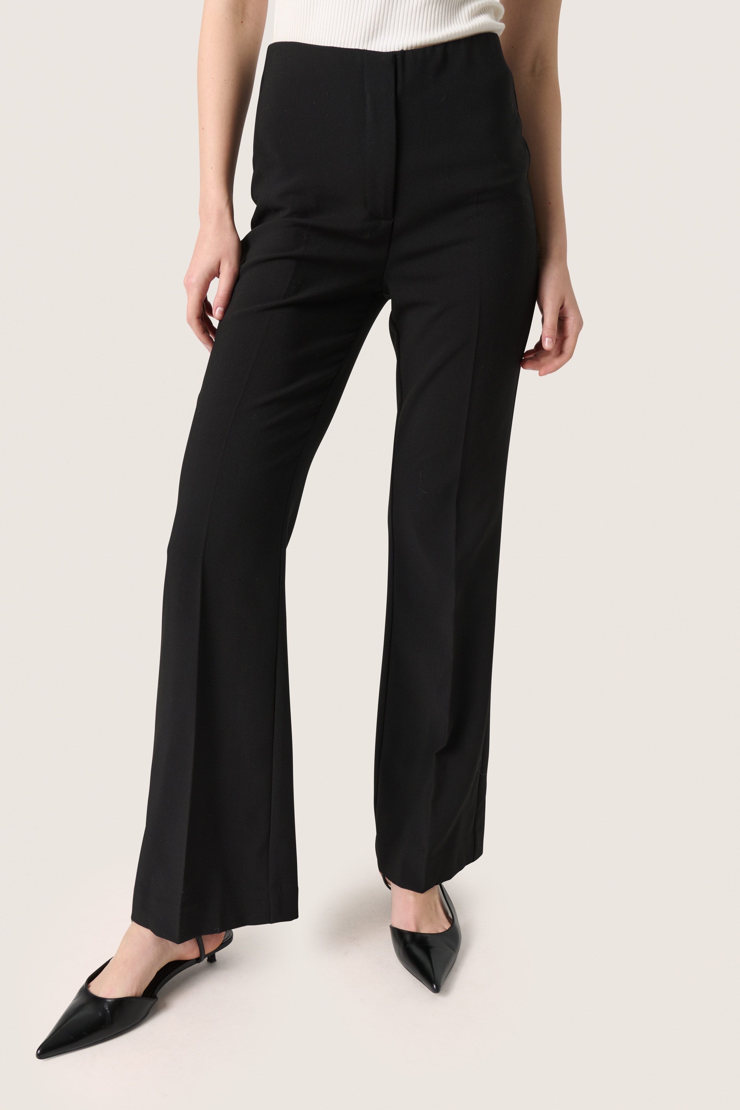 SLCorinne Trousers LOOKBOOK FRONT 30405801-194008