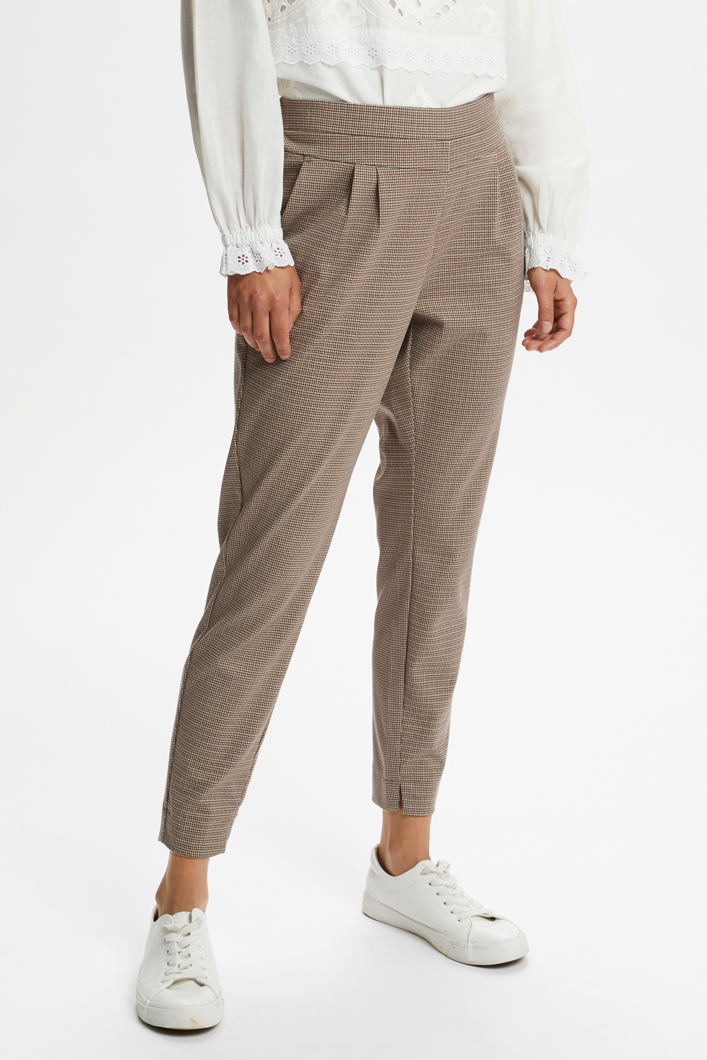 Pants Suiting LOOKBOOK FRONT 10607392-100369