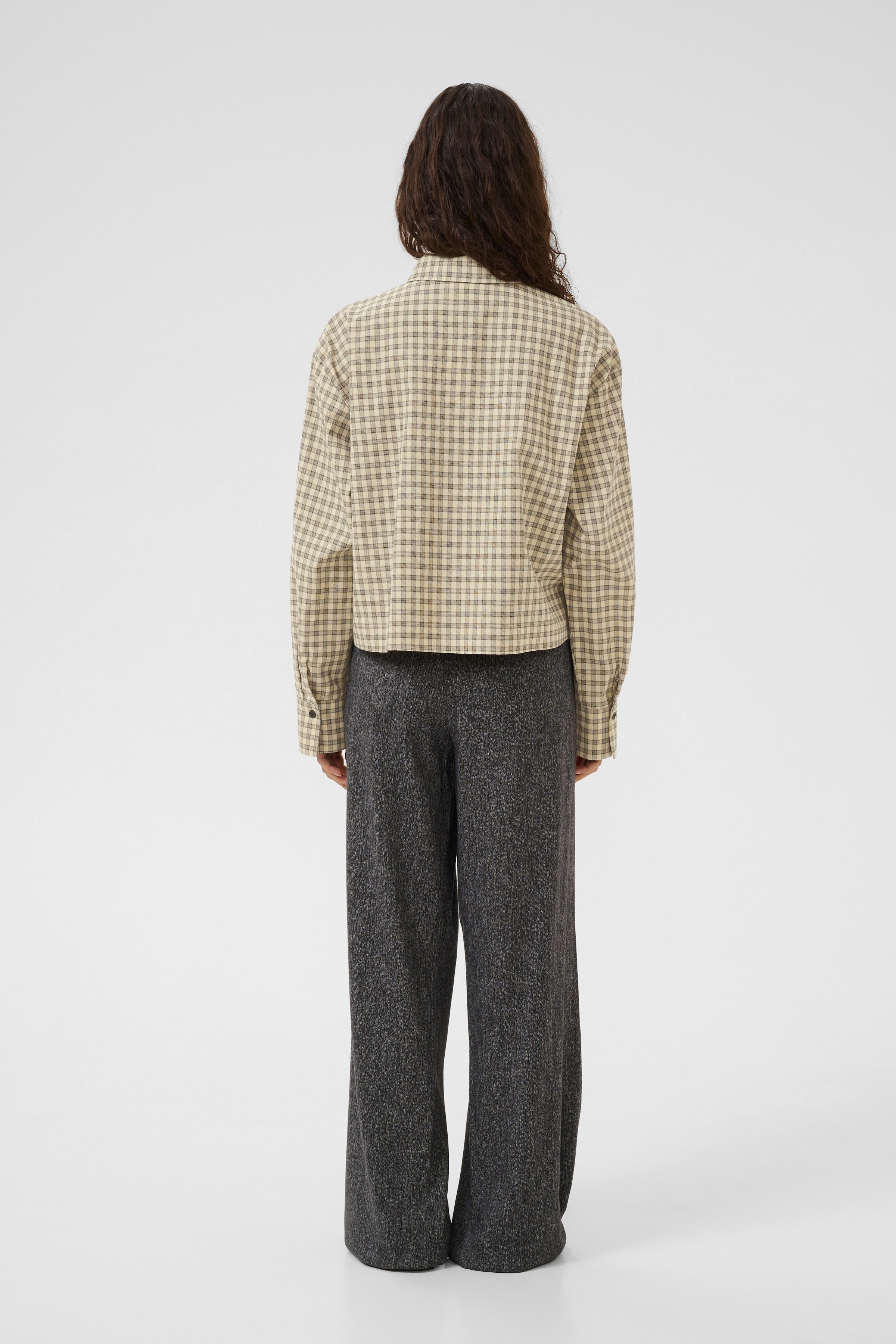 KBBillie Shirt LOOKBOOK BACK 10105572-108258