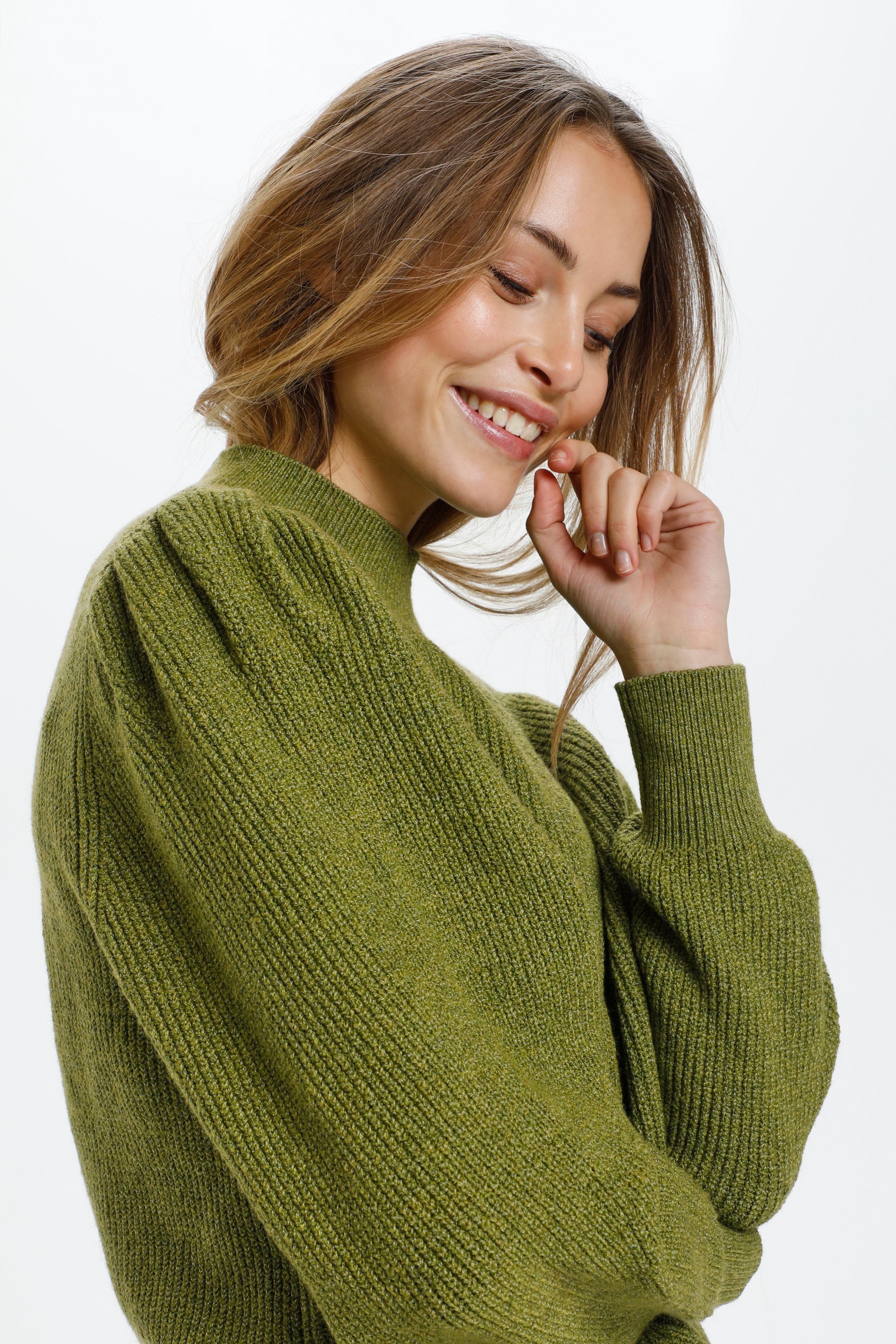 SLLyrica Pullover LS

 LOOKBOOK DETAIL 30405624-180324