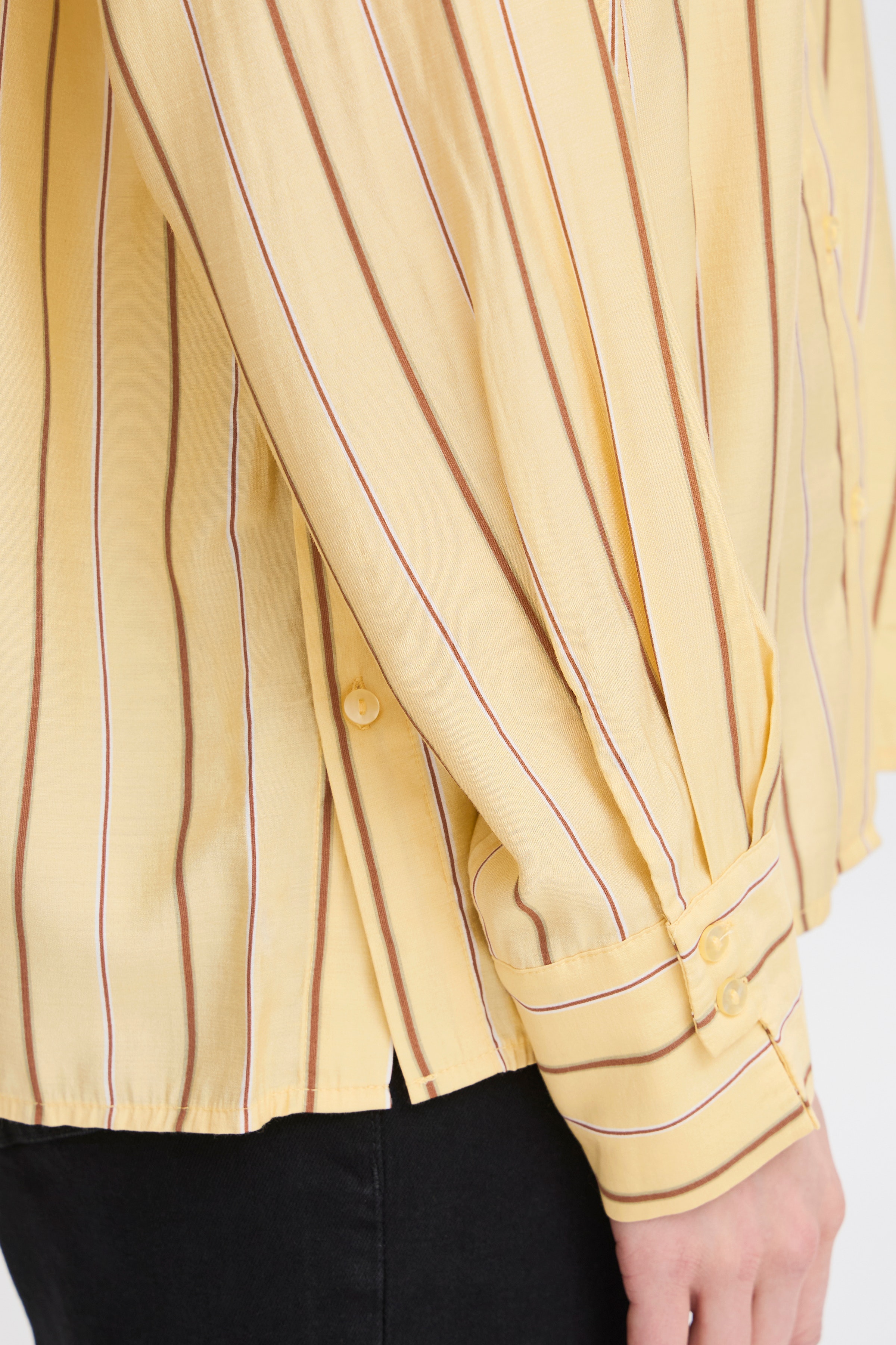 IHKEONA Long sleeved shirt LOOKBOOK DETAIL 20122729-204374