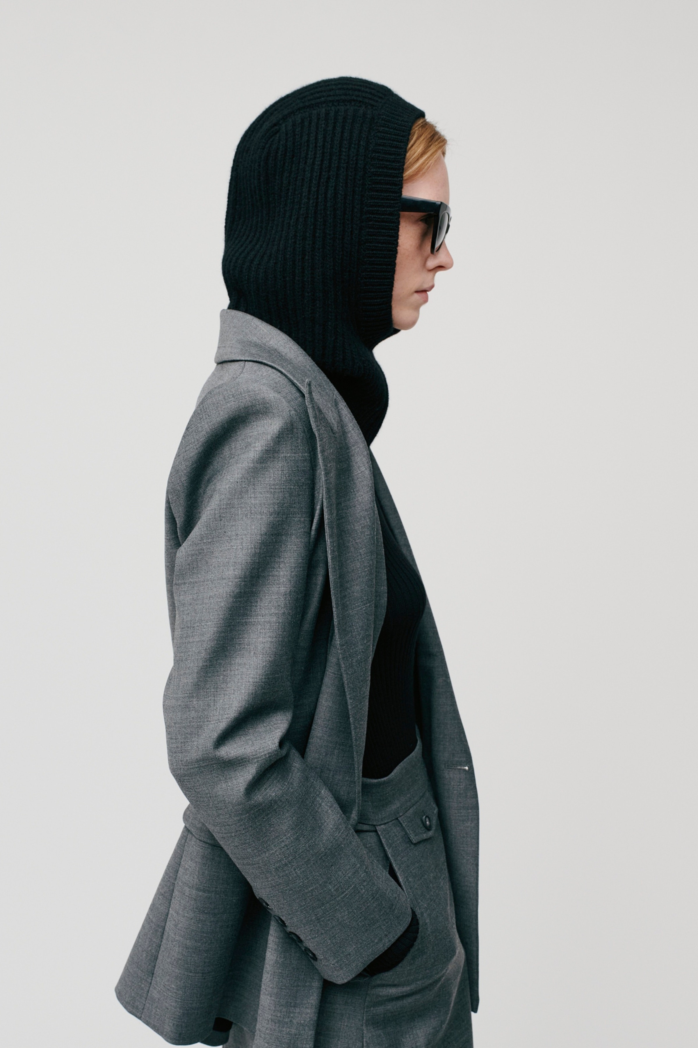 ANNIE LEE BALACLAVA LOOKBOOK TOP 30600717-BK999