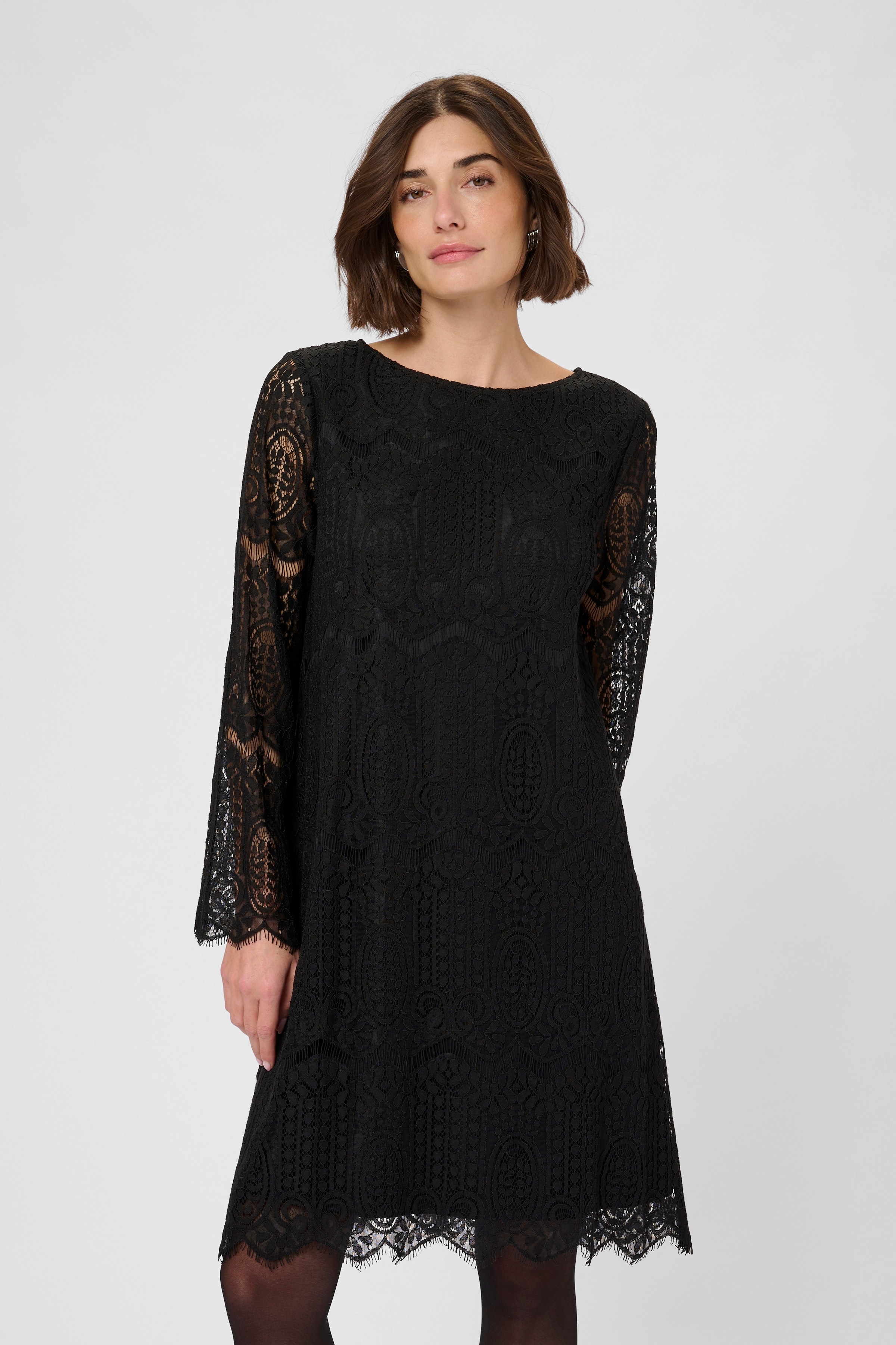 CUcroba Kjole LOOKBOOK FRONT 50112370-500012
