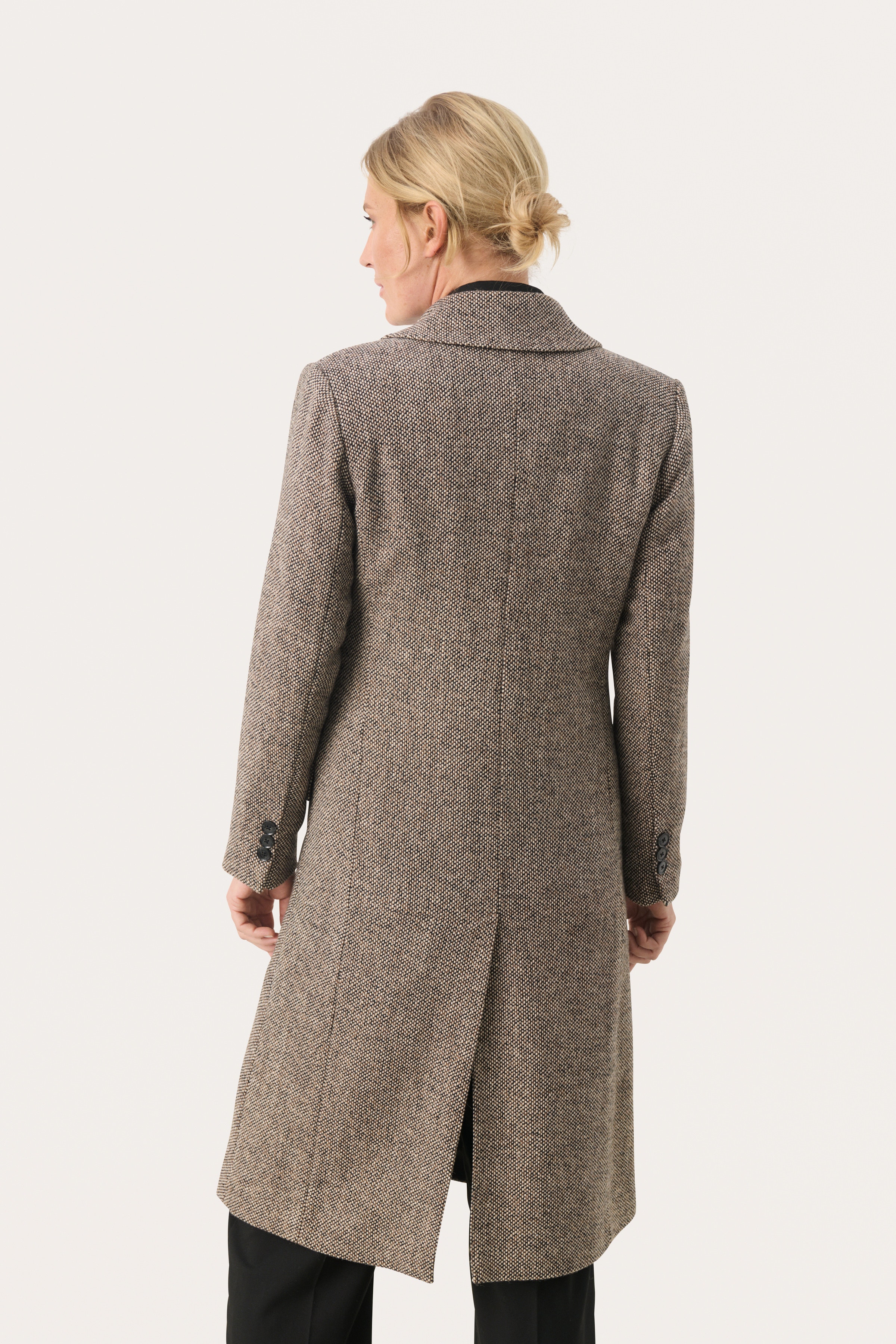 LottePW Coat LOOKBOOK BACK 30308725-303104