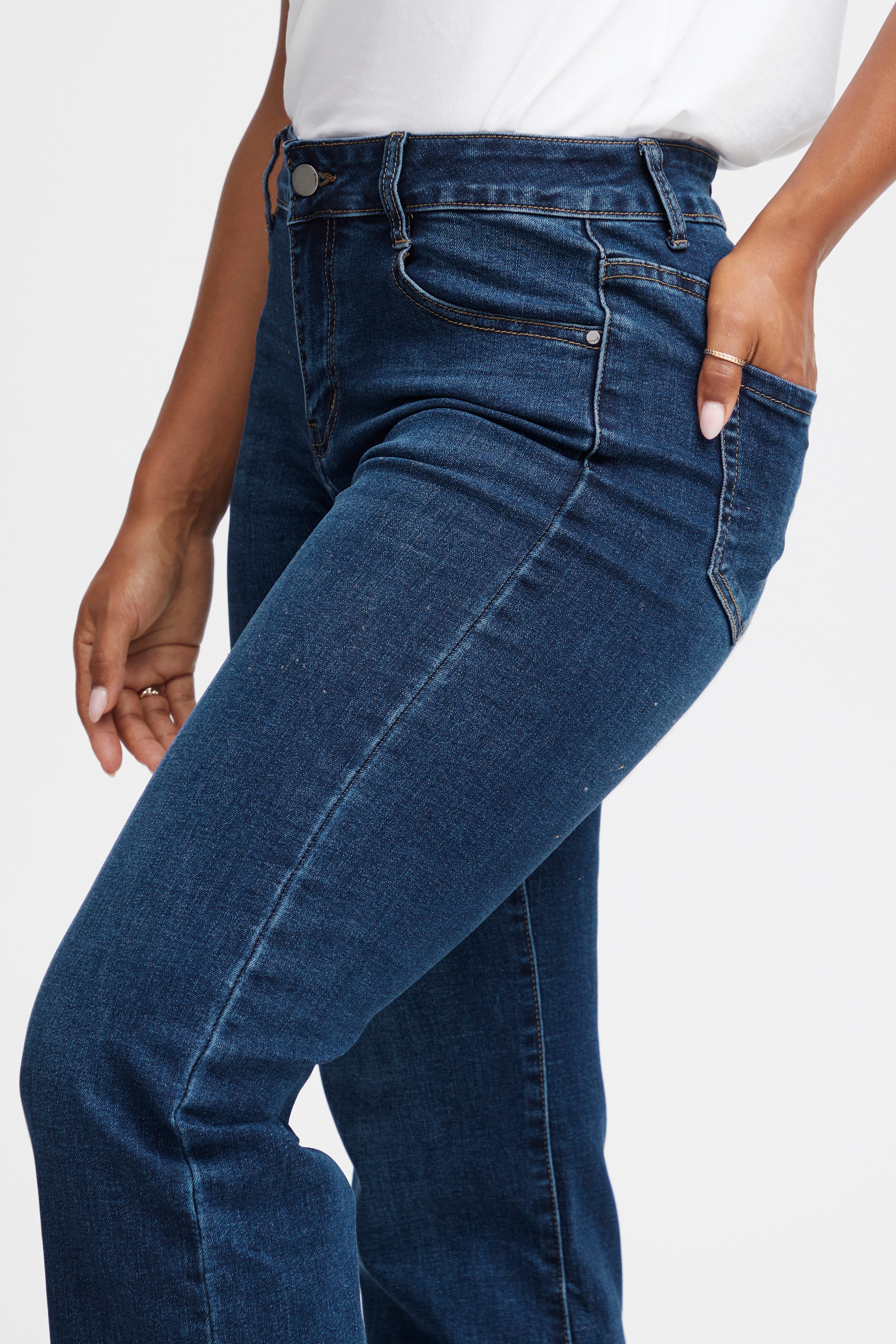 SBFANAS Trousers LOOKBOOK DETAIL 22100407-203677