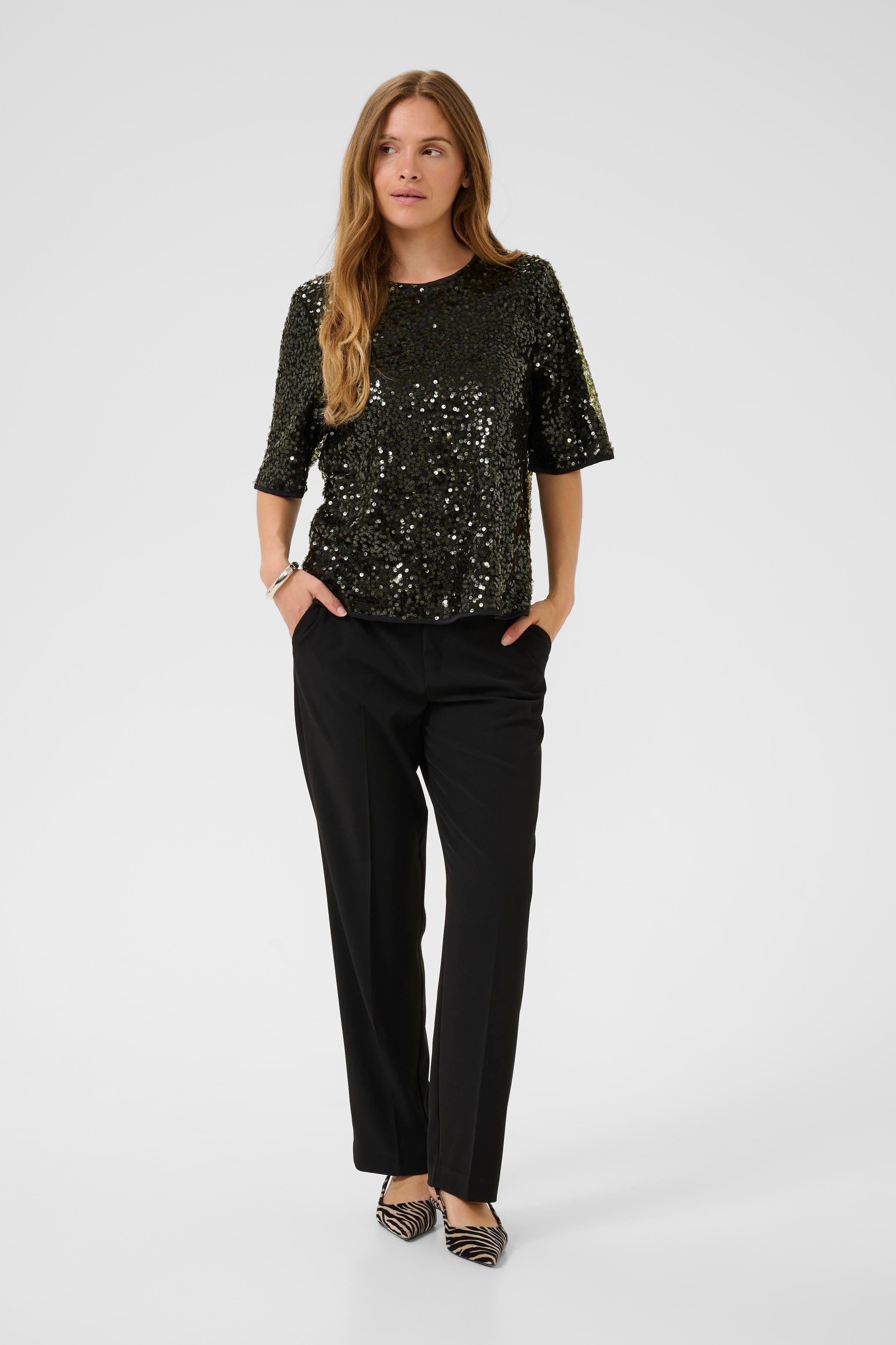 CUmelia Sequin blouse LOOKBOOK FRONT 50112479-190515