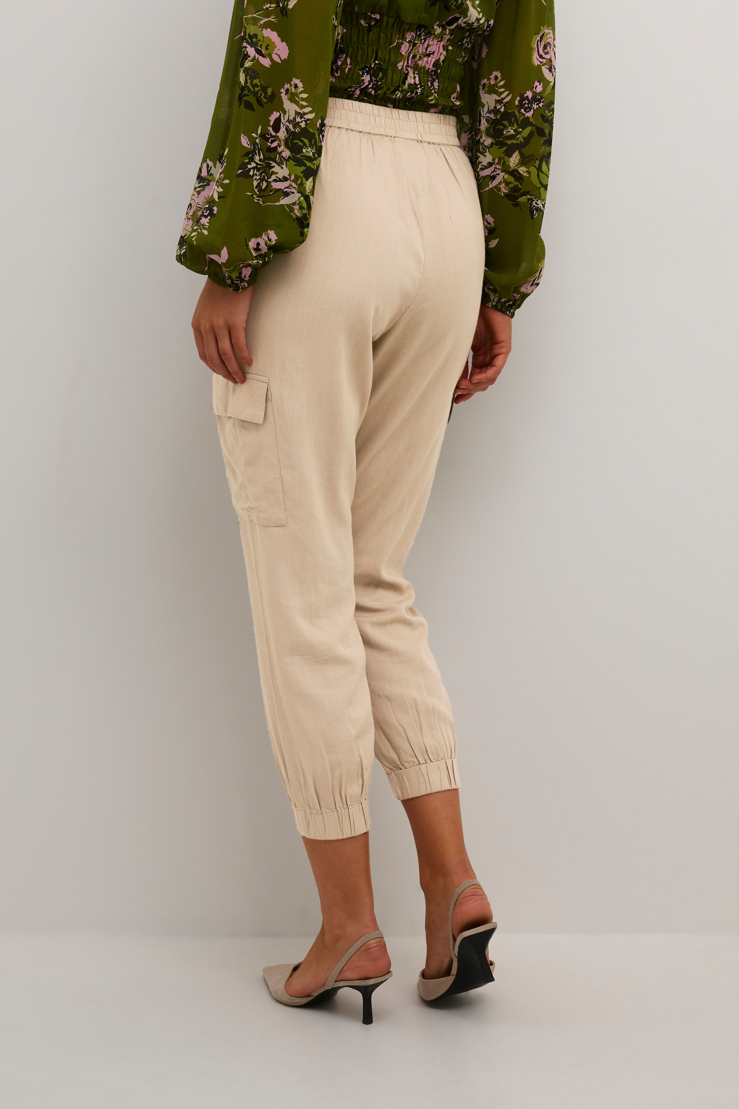 KAmilia Linen Trousers LOOKBOOK BACK 10508429-171109