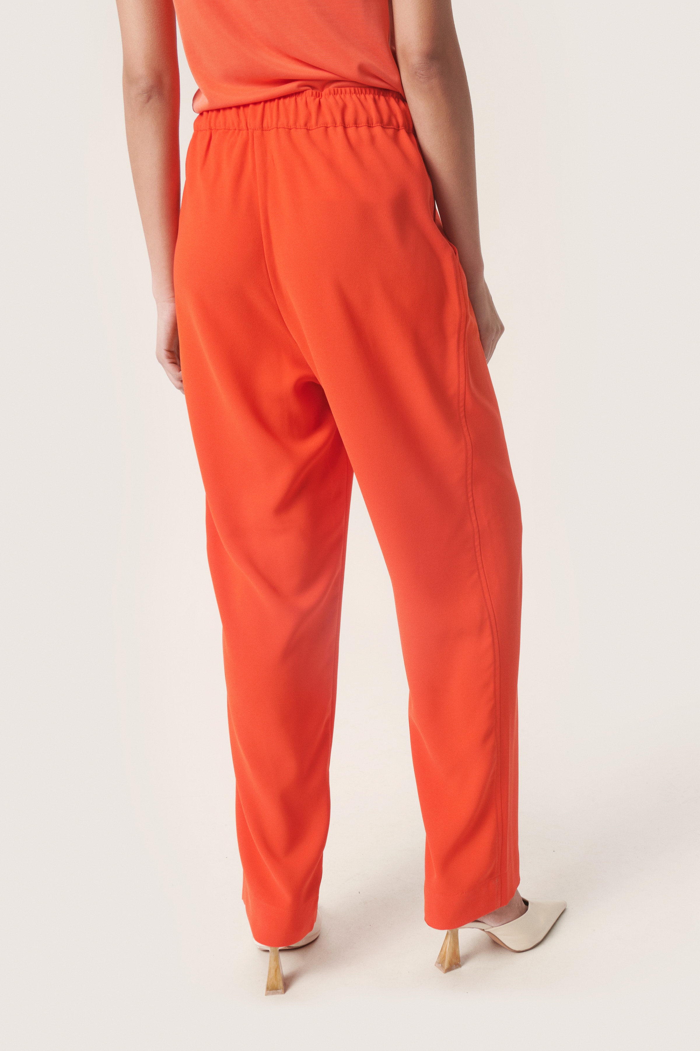 SLShirley Trousers LOOKBOOK BACK 30406346-171558