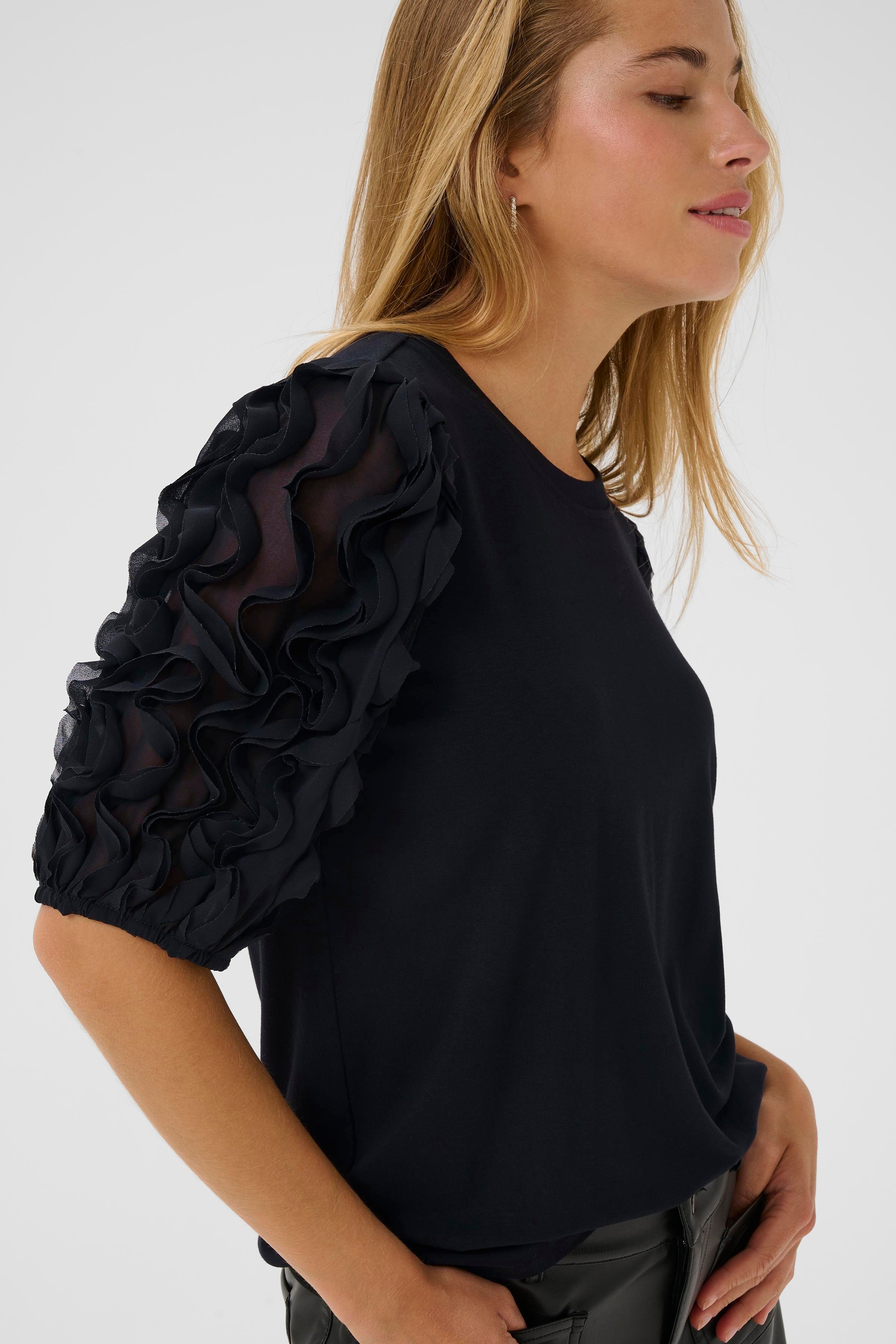 KAlinda T-shirt LOOKBOOK DETAIL 10511006-100121