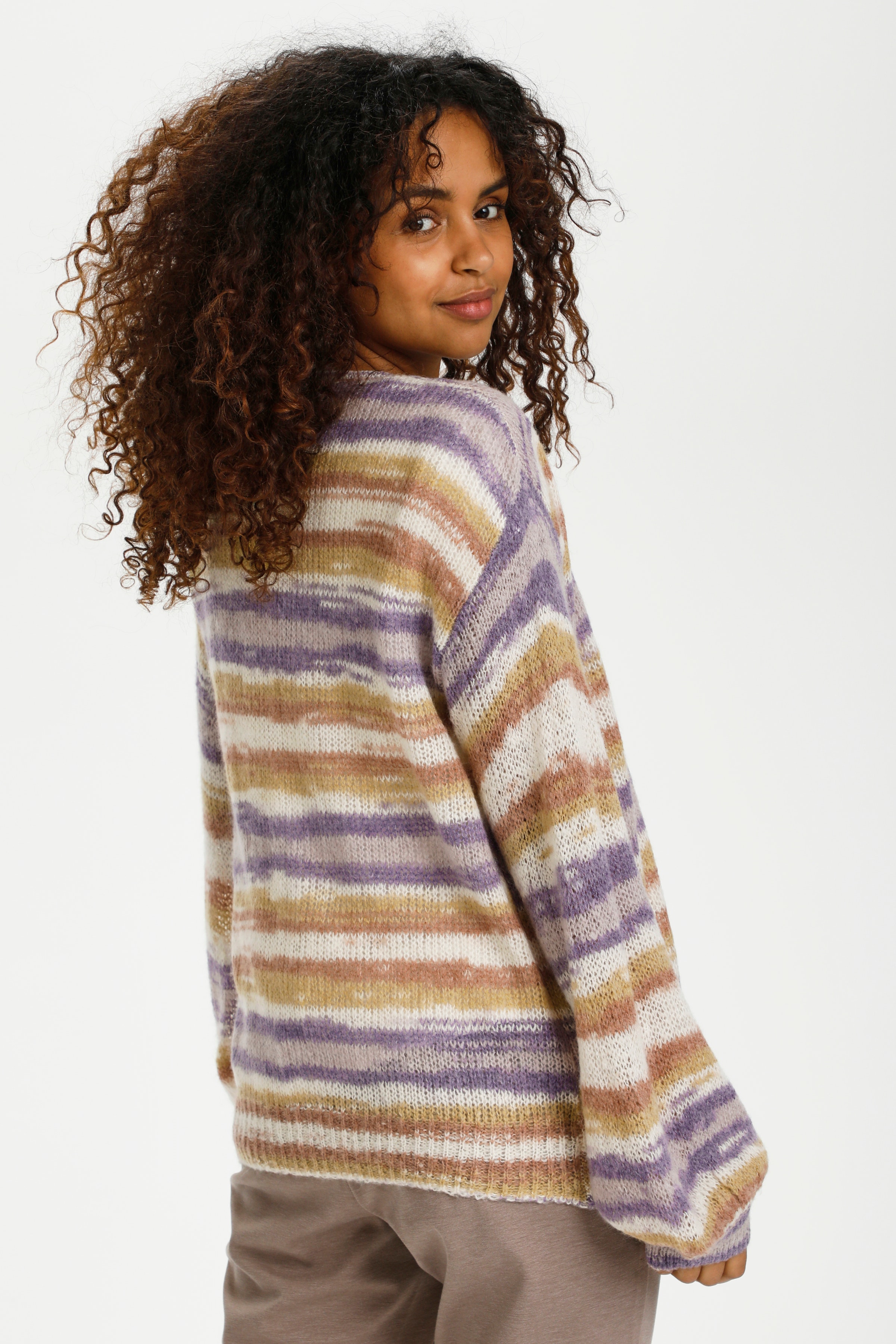 CRErica Stickad cardigan LOOKBOOK BACK 10608342-101459