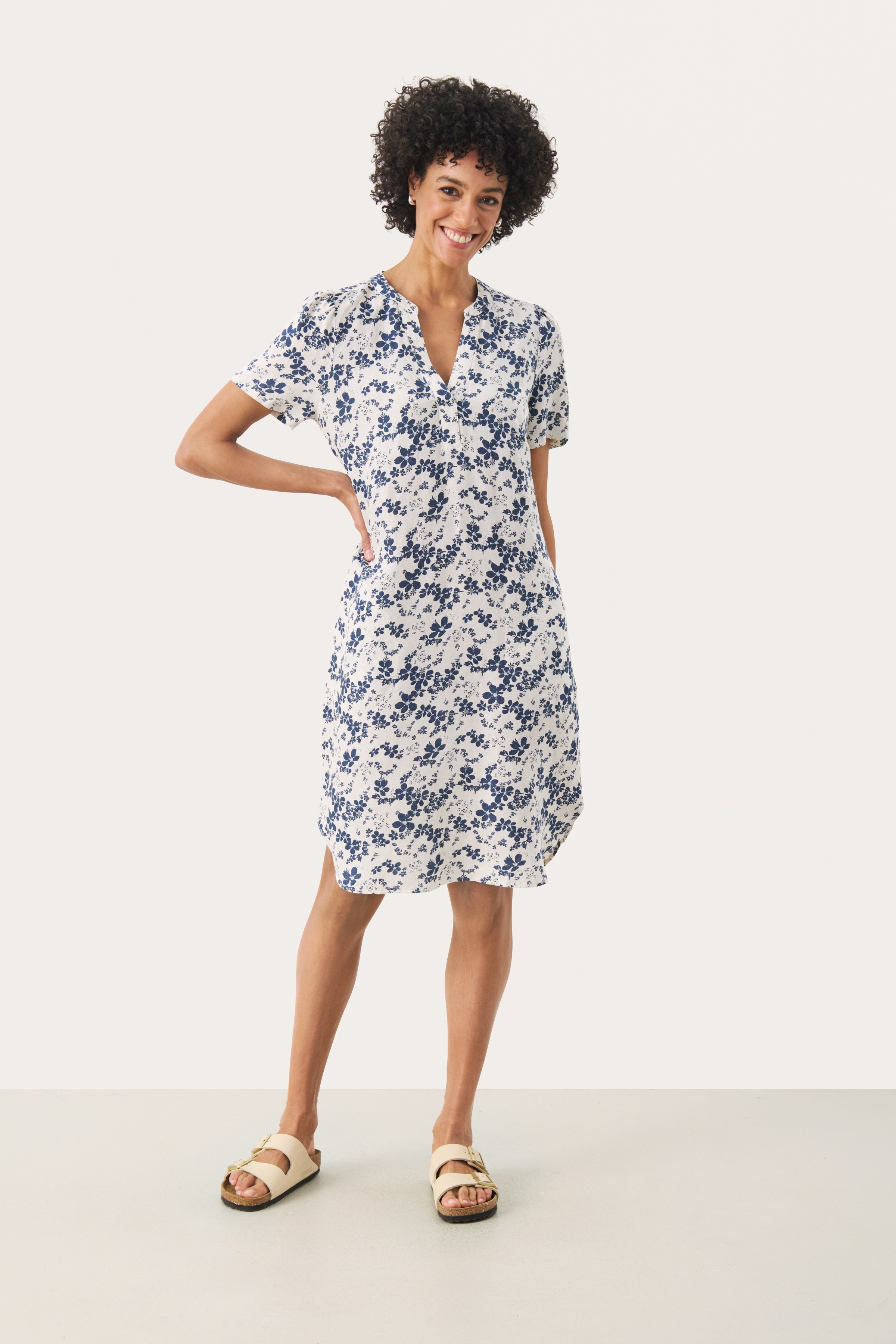 AminasePW Klänning LOOKBOOK FRONT 30309934-303792