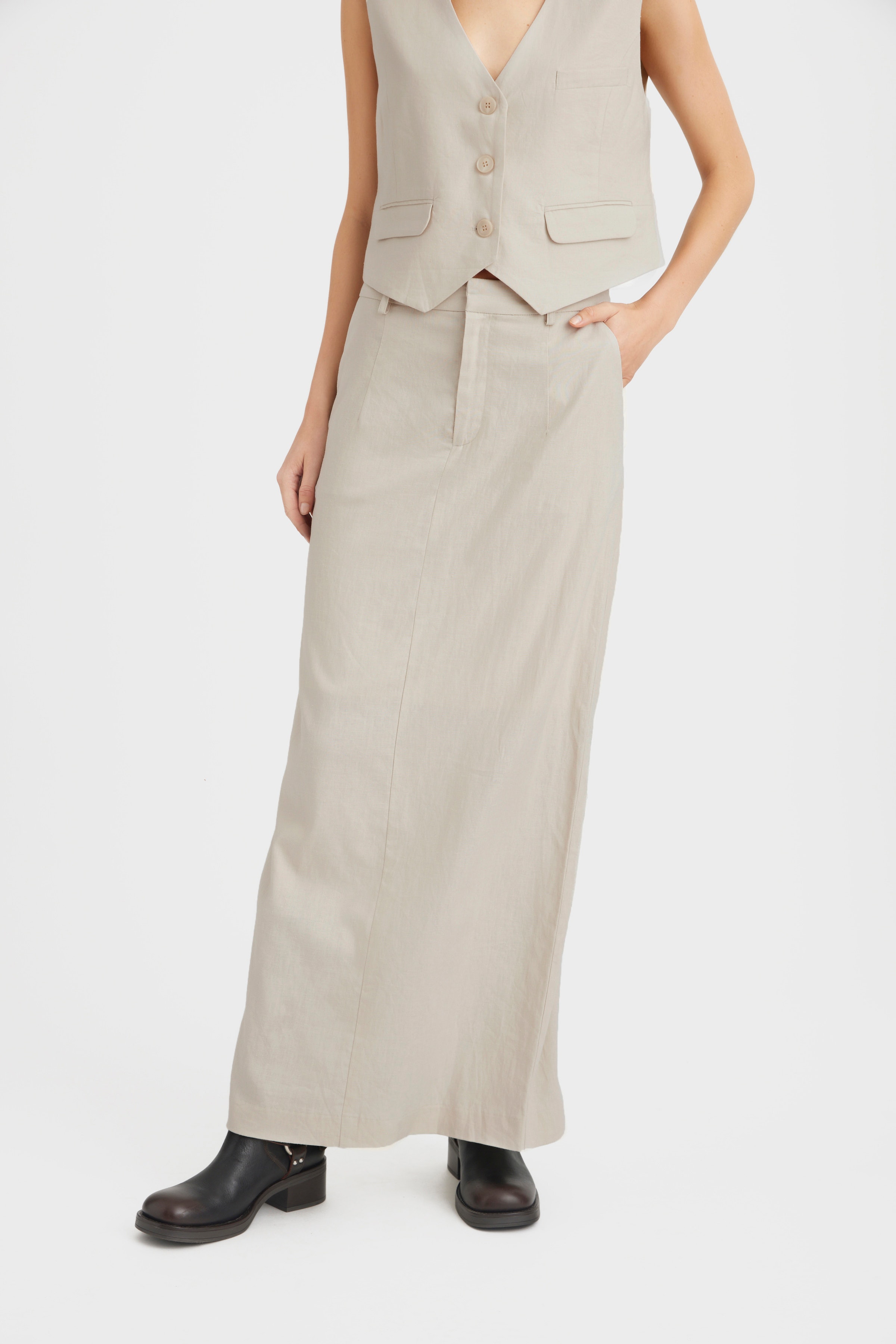 LizaGZ Linne kjol LOOKBOOK FRONT 10909103-130404