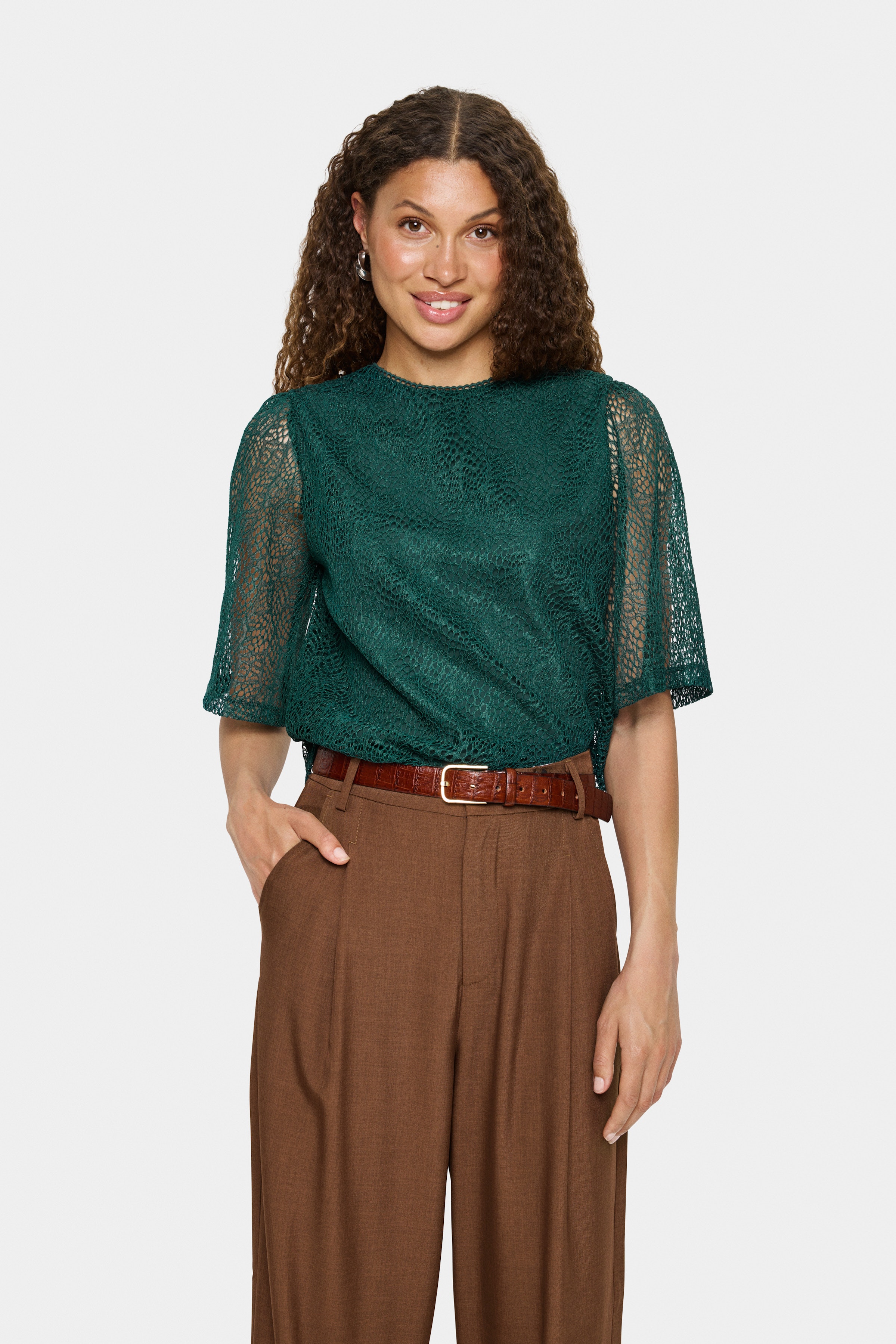 MeredithSZ Blouse LOOKBOOK FRONT 30514419-195414