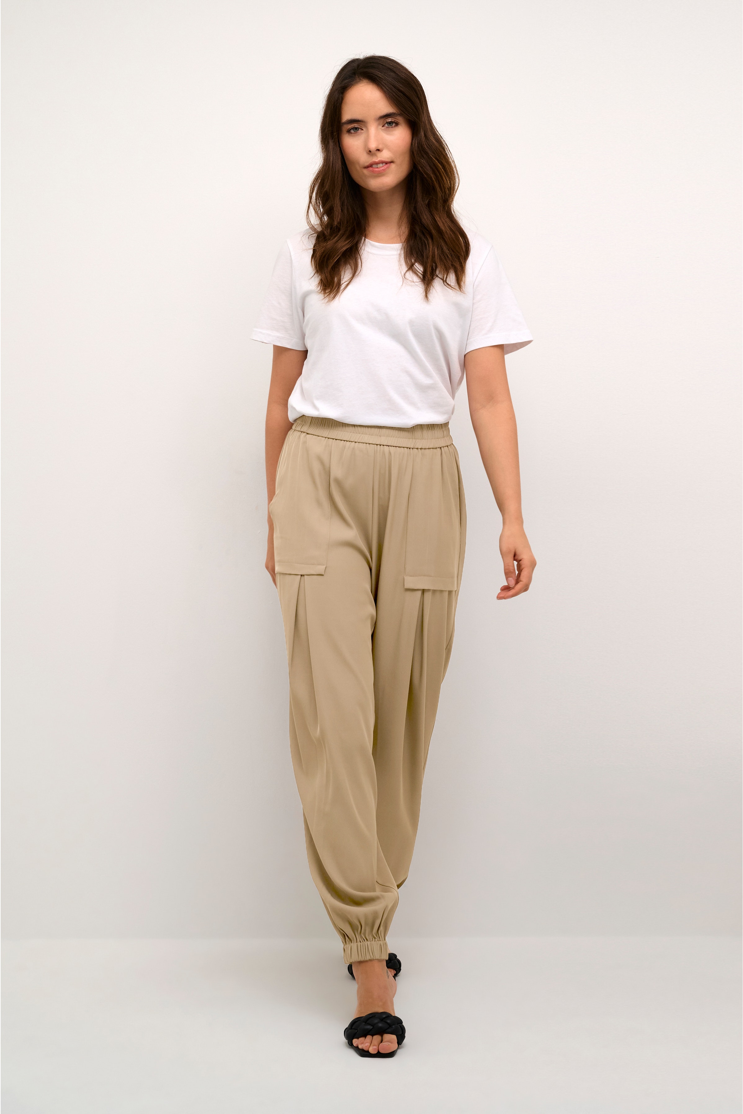 KAjenna Trousers LOOKBOOK FRONT 10508825-171115