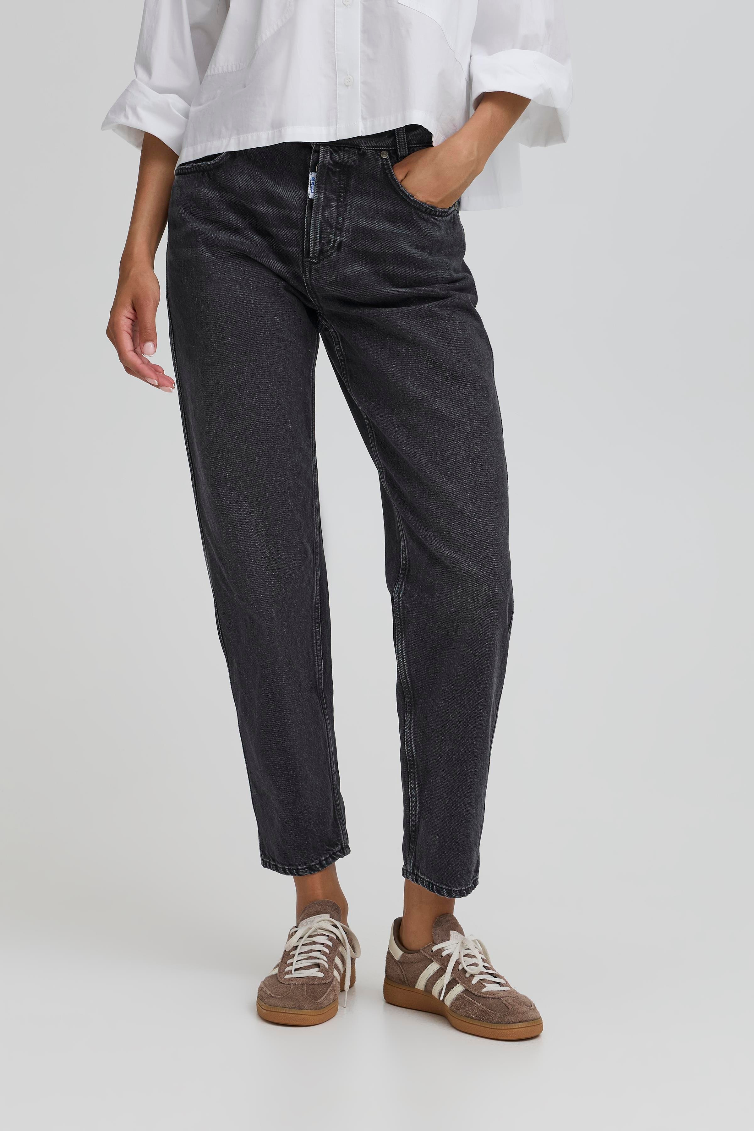 BAPAOLO Jeans LOOKBOOK FRONT 50405283-205277