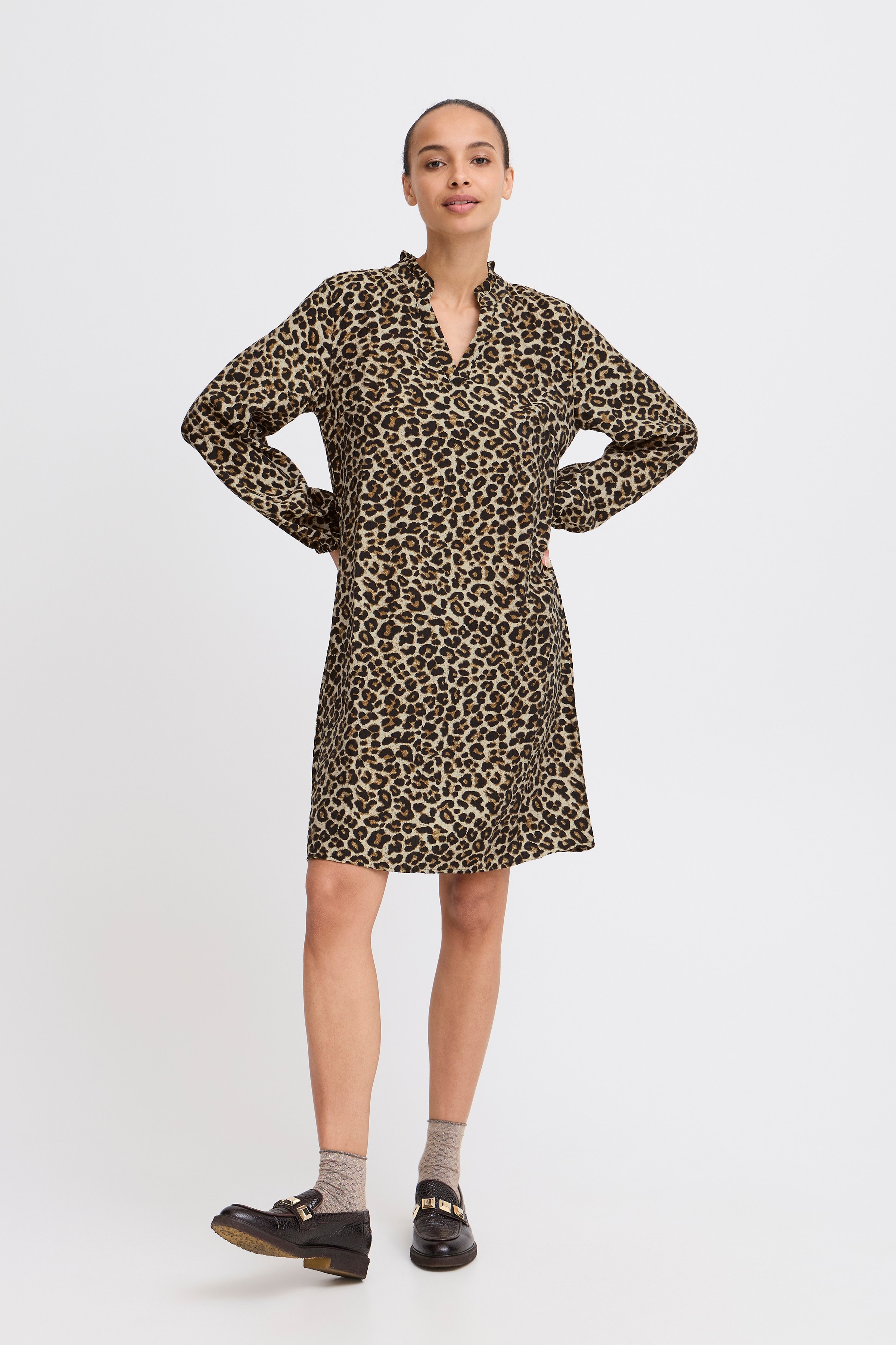 BYHINVA Kjole LOOKBOOK FRONT 20816097-202189