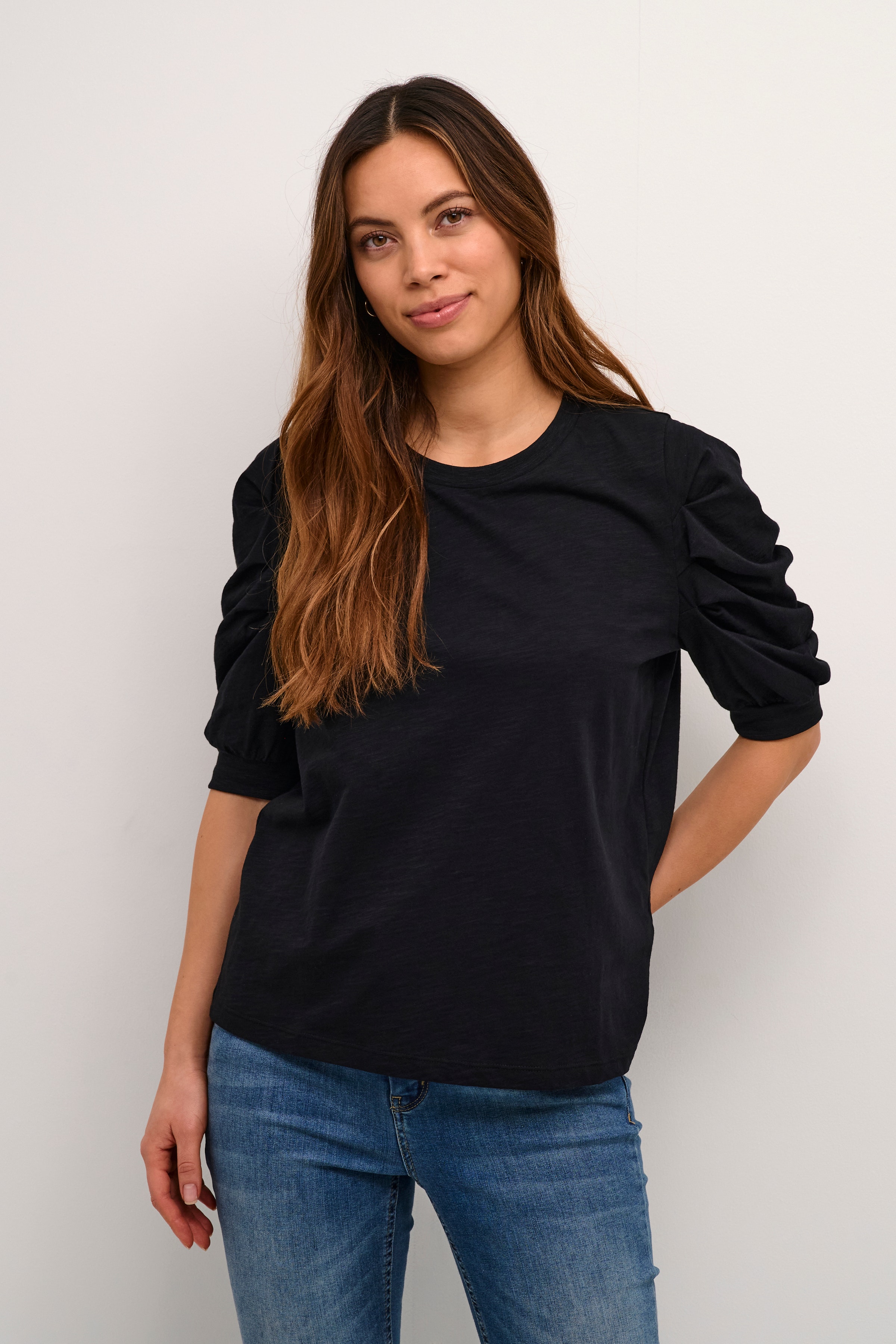 CUbiana T-shirt LOOKBOOK FRONT 50111155-500012