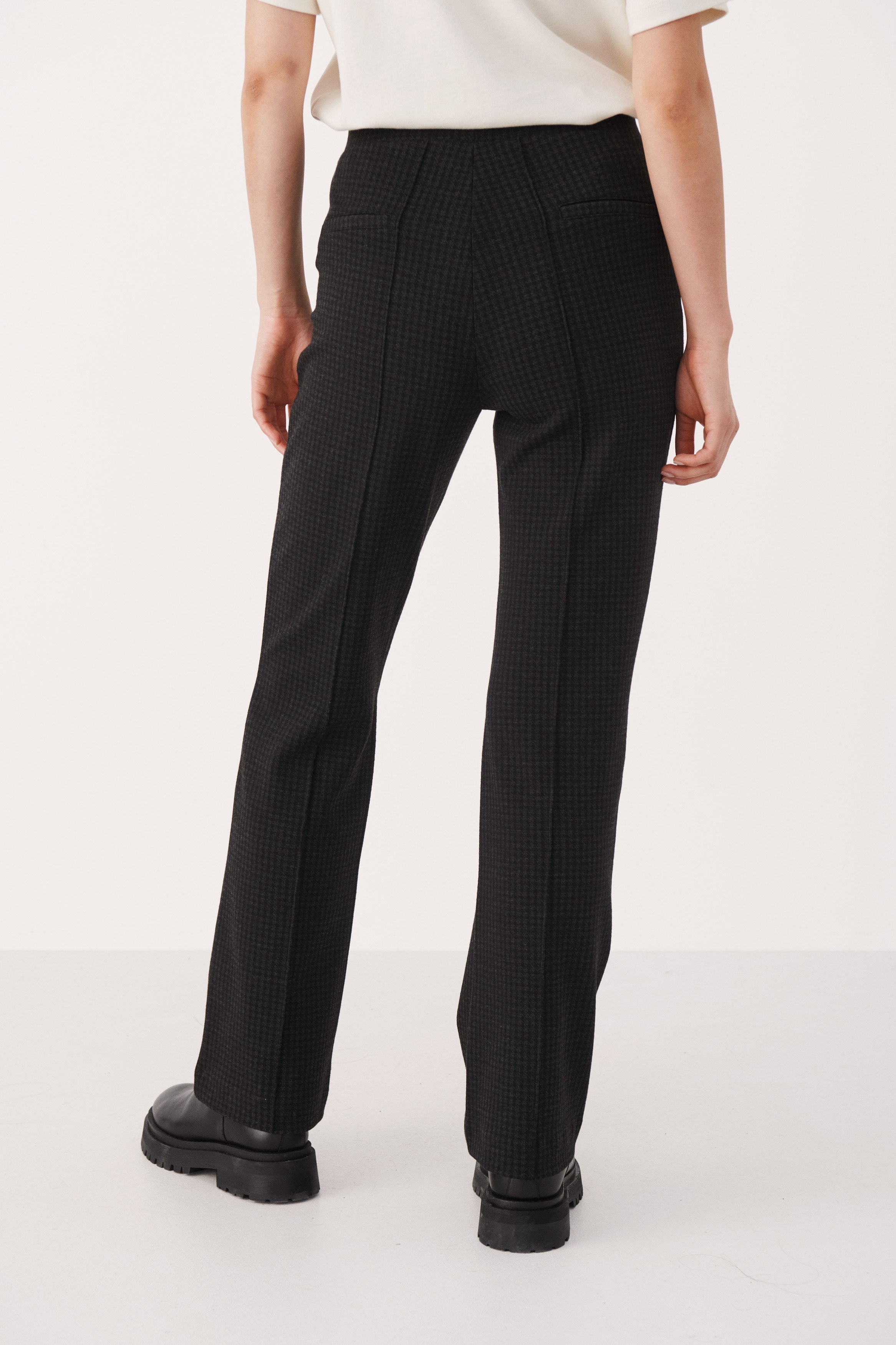 PontasPW Trousers LOOKBOOK BACK 30305506-301696